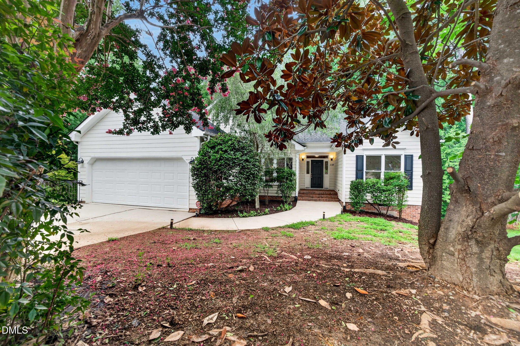 2125 Longwood Drive Property Photo 1