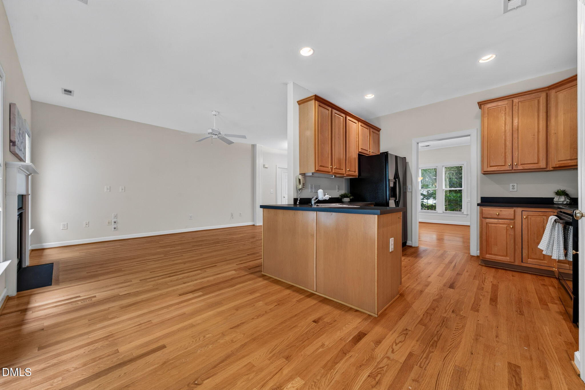 2125 Longwood Drive Property Photo 15