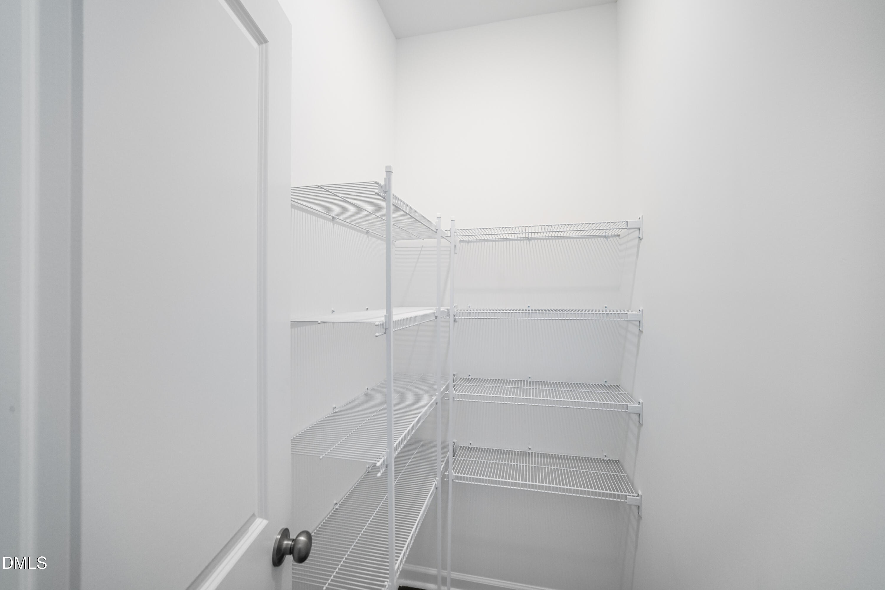 208 Browler Court Property Photo 7