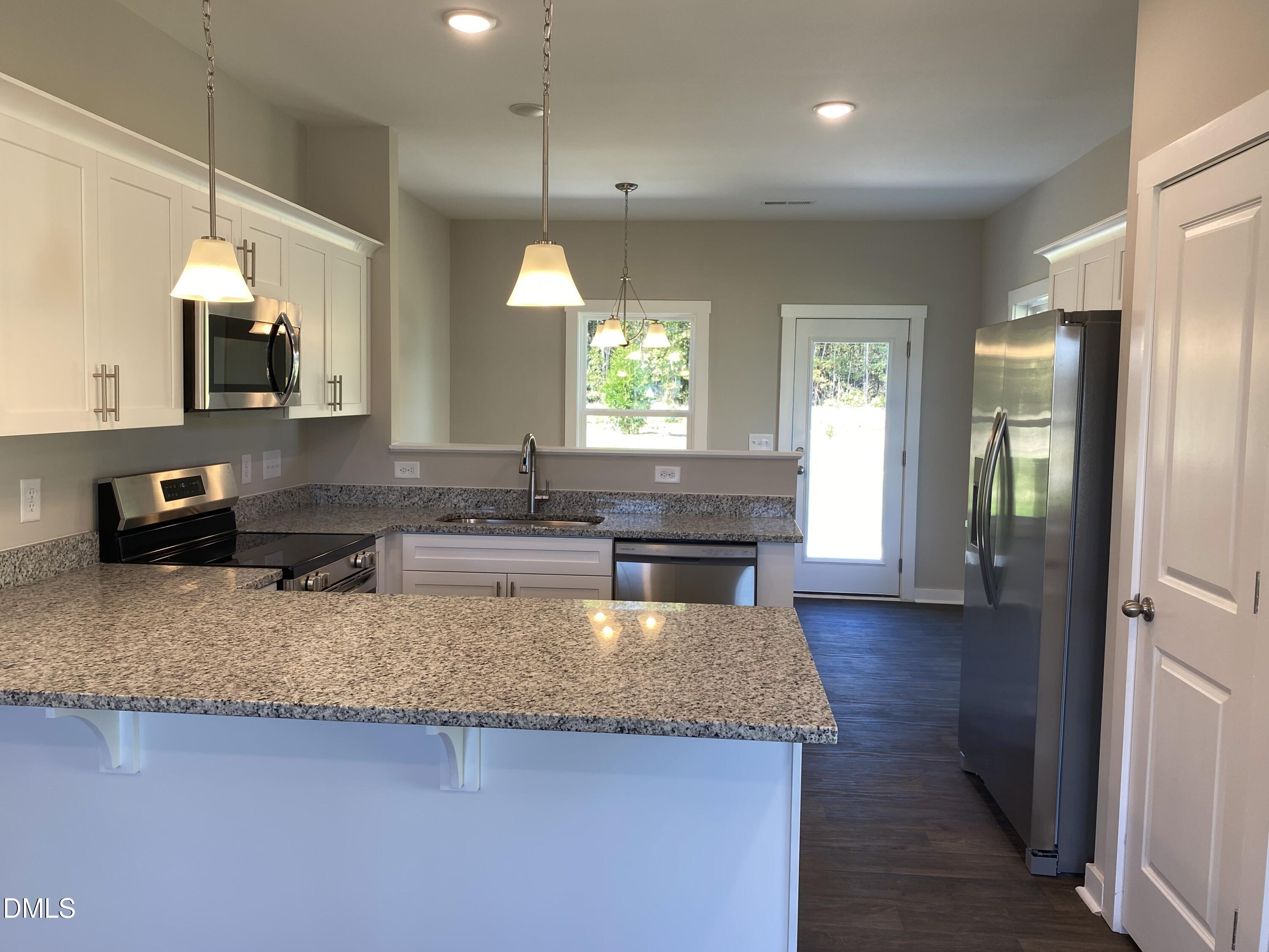 1057 Pinnix Loop Property Photo 6