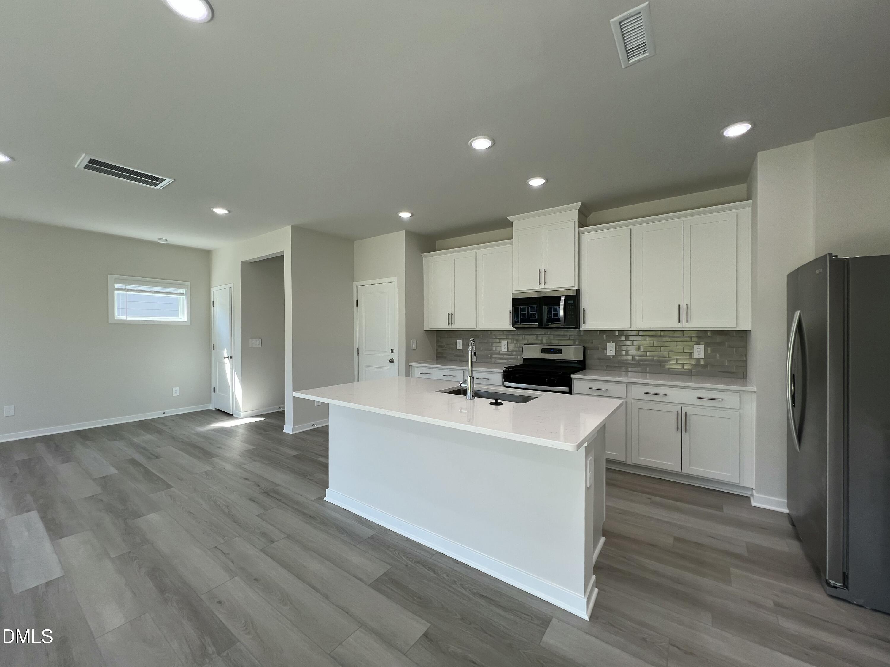 1423 Hatteras Road Property Photo 5