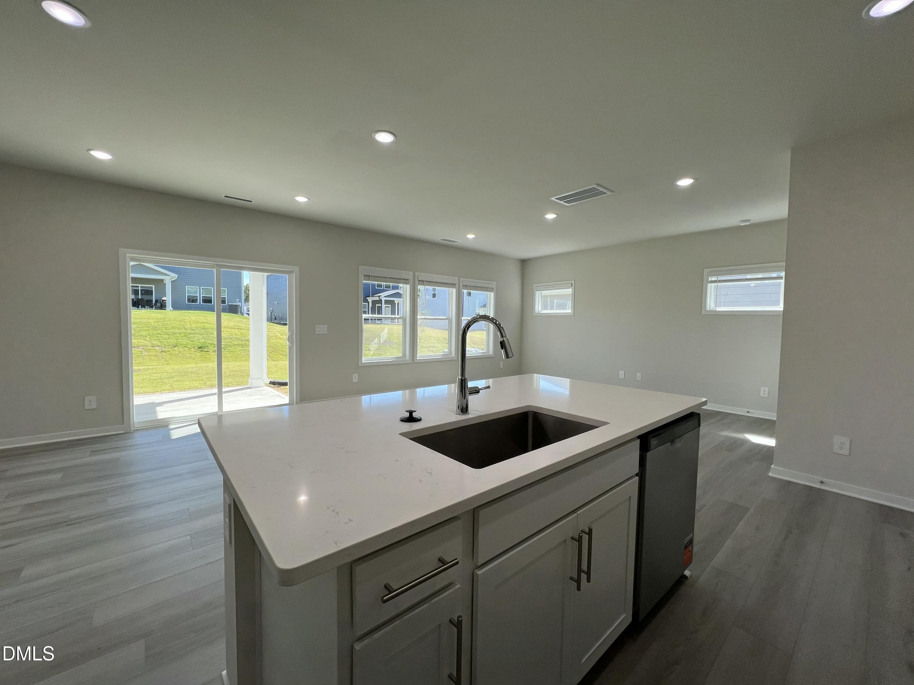1423 Hatteras Road Property Photo 6