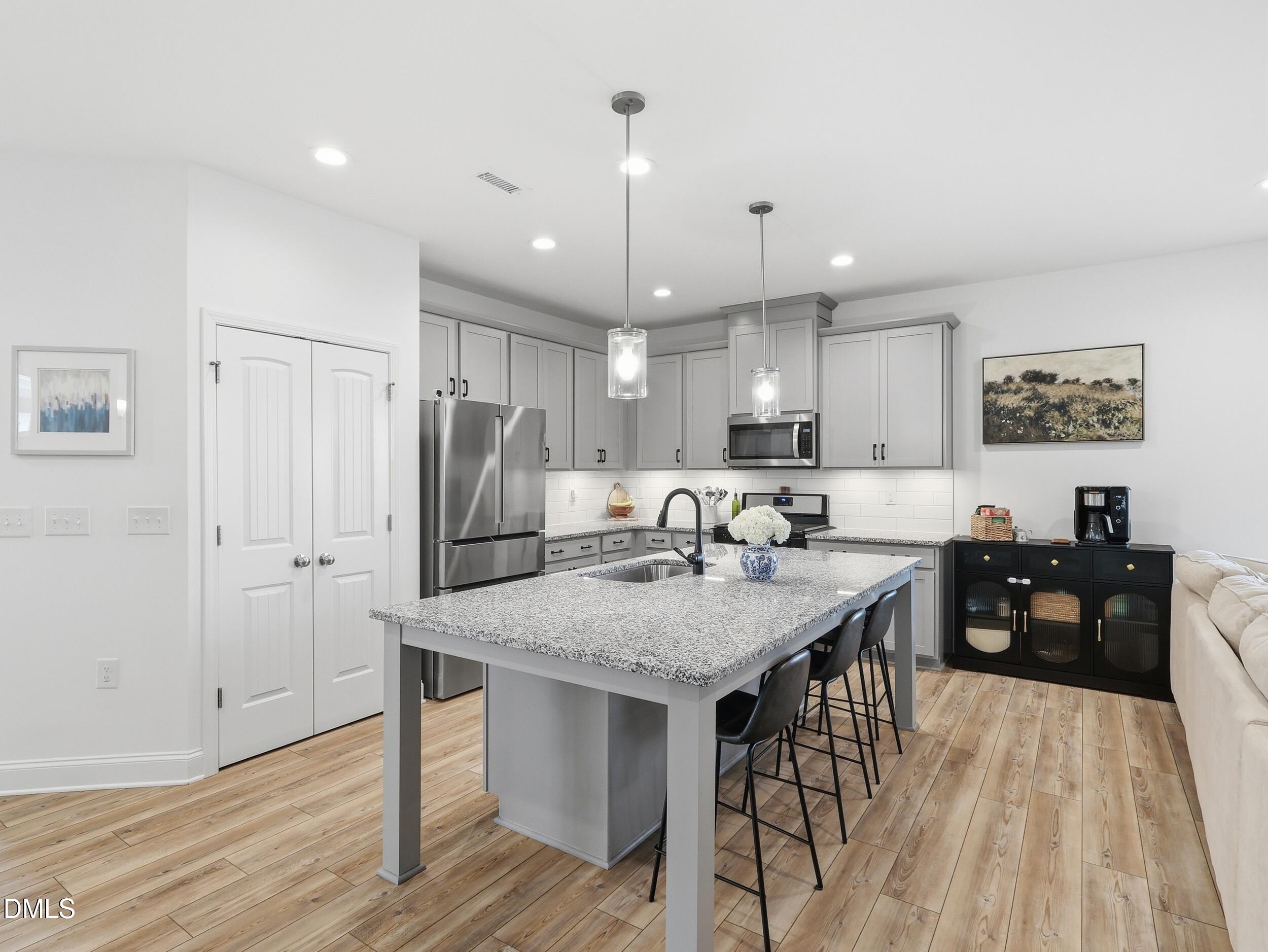221 Stone River Drive Property Photo 8