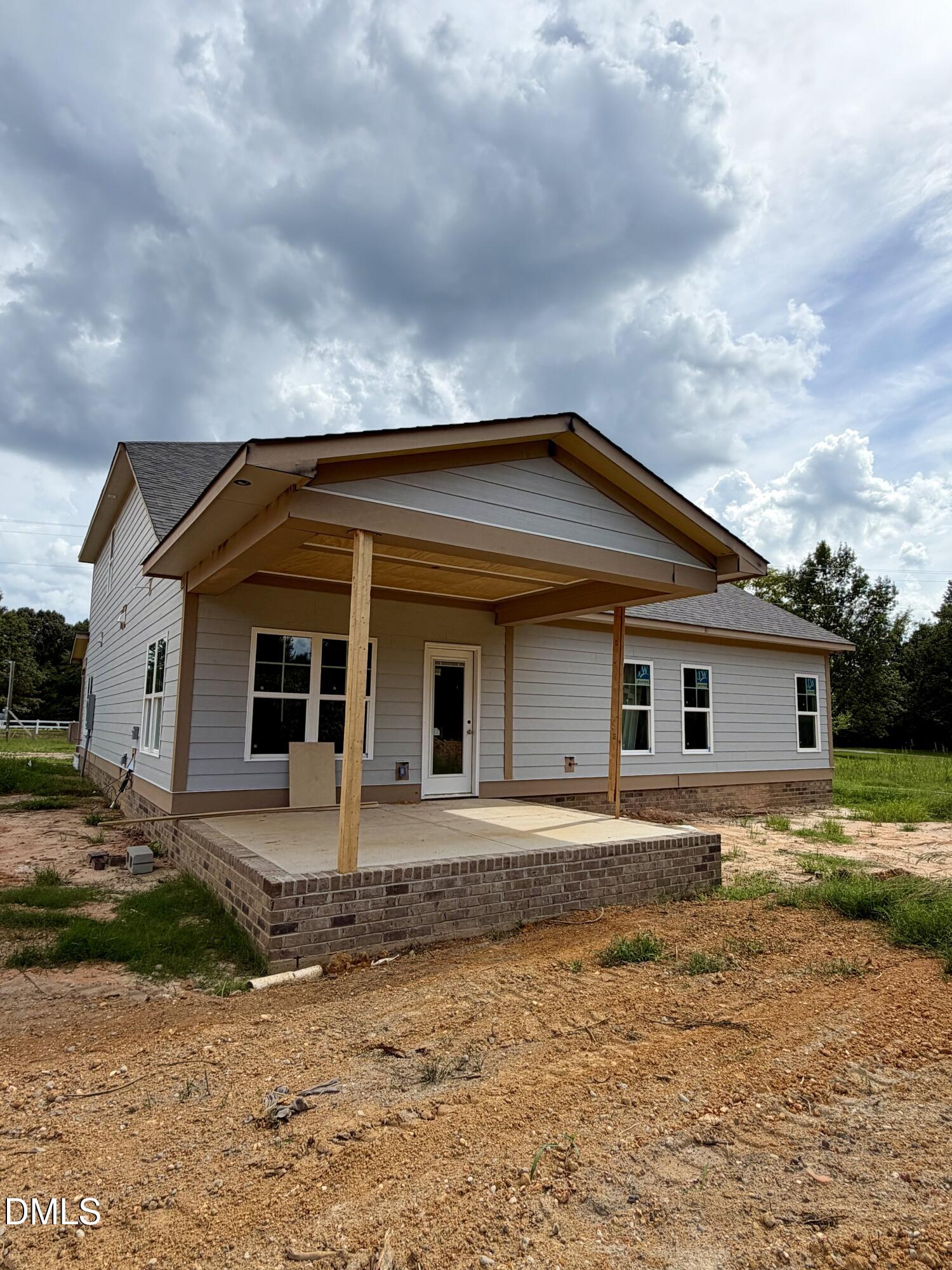 6625 River Road Property Photo 8