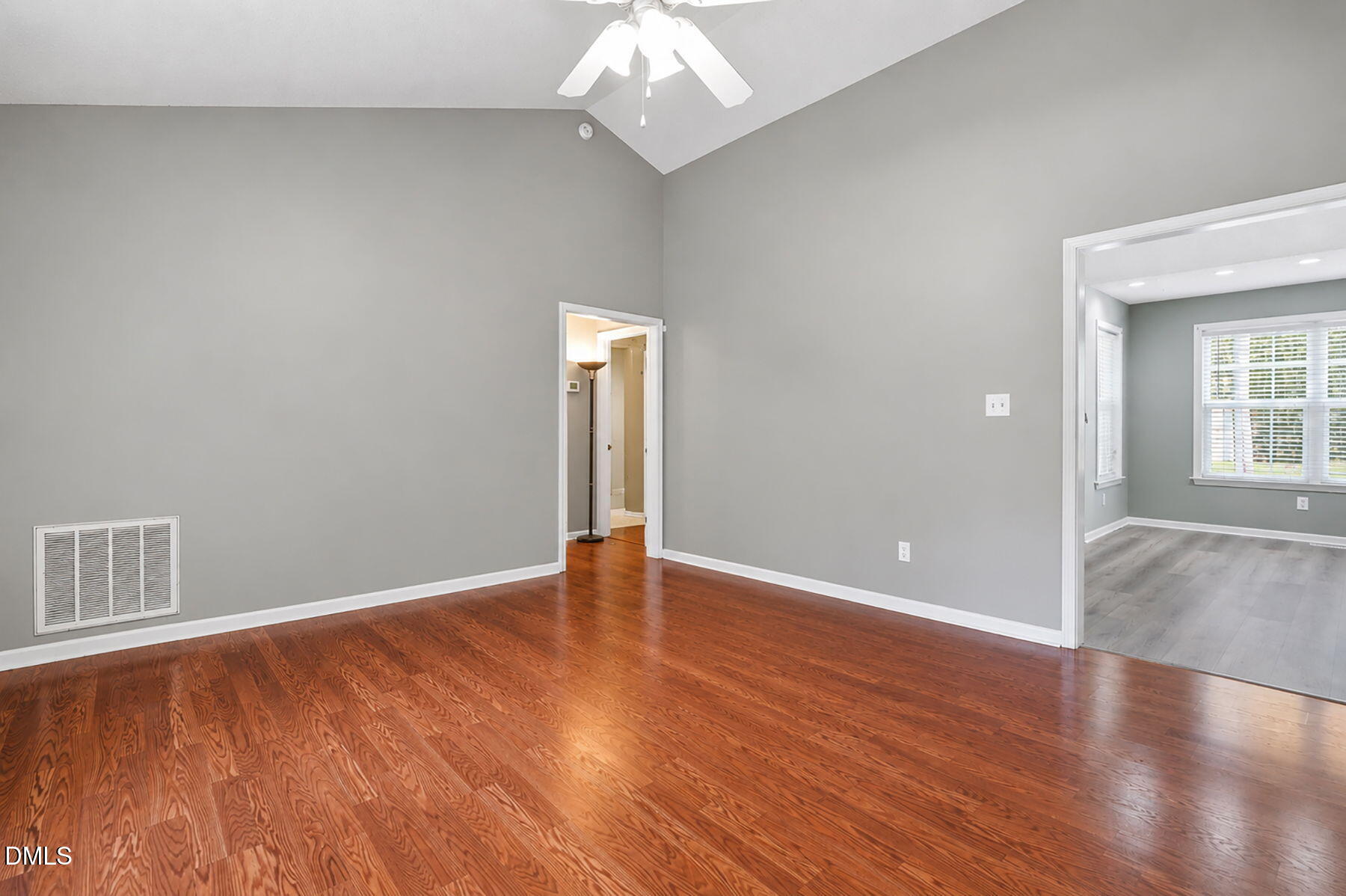 130 Walton Circle Property Photo 8