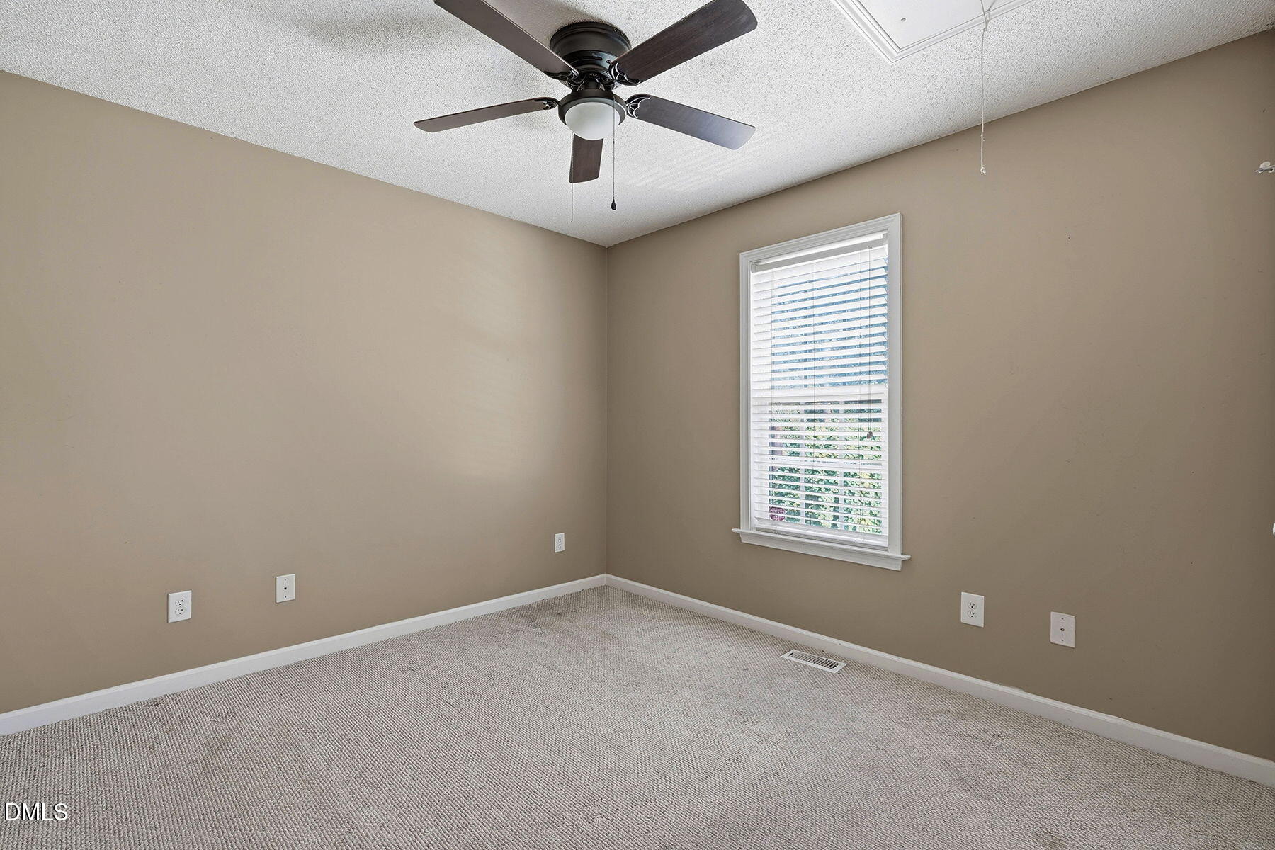130 Walton Circle Property Photo 22