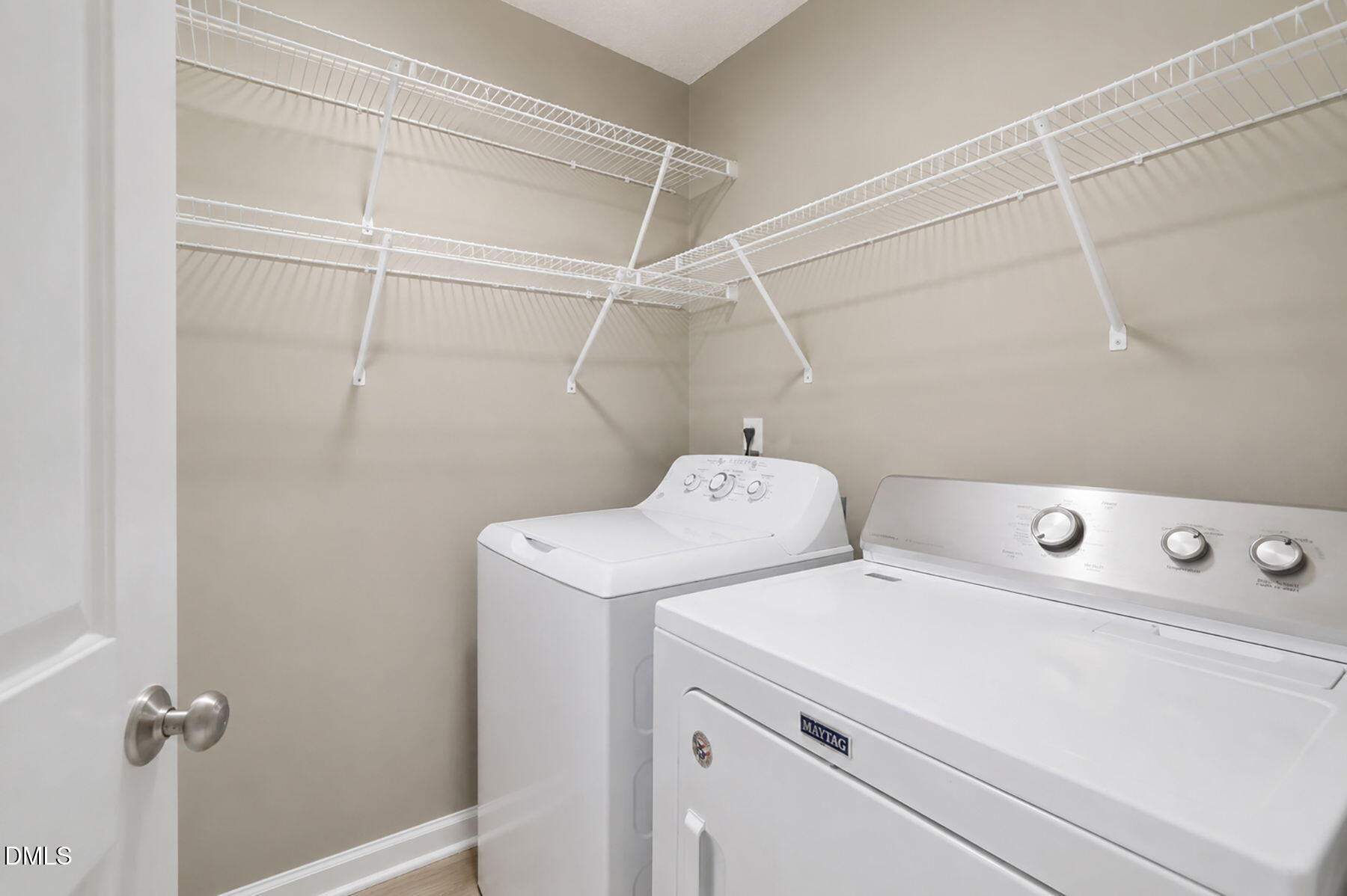 130 Walton Circle Property Photo 23