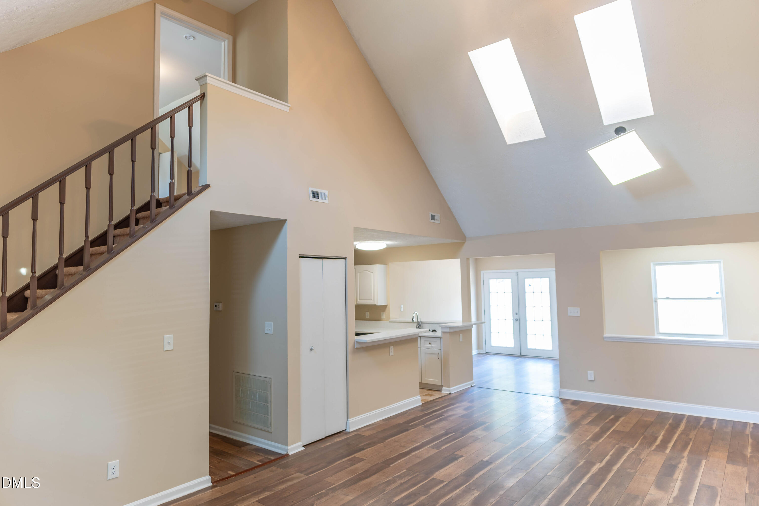 7901 Mcguire Drive Property Photo 3