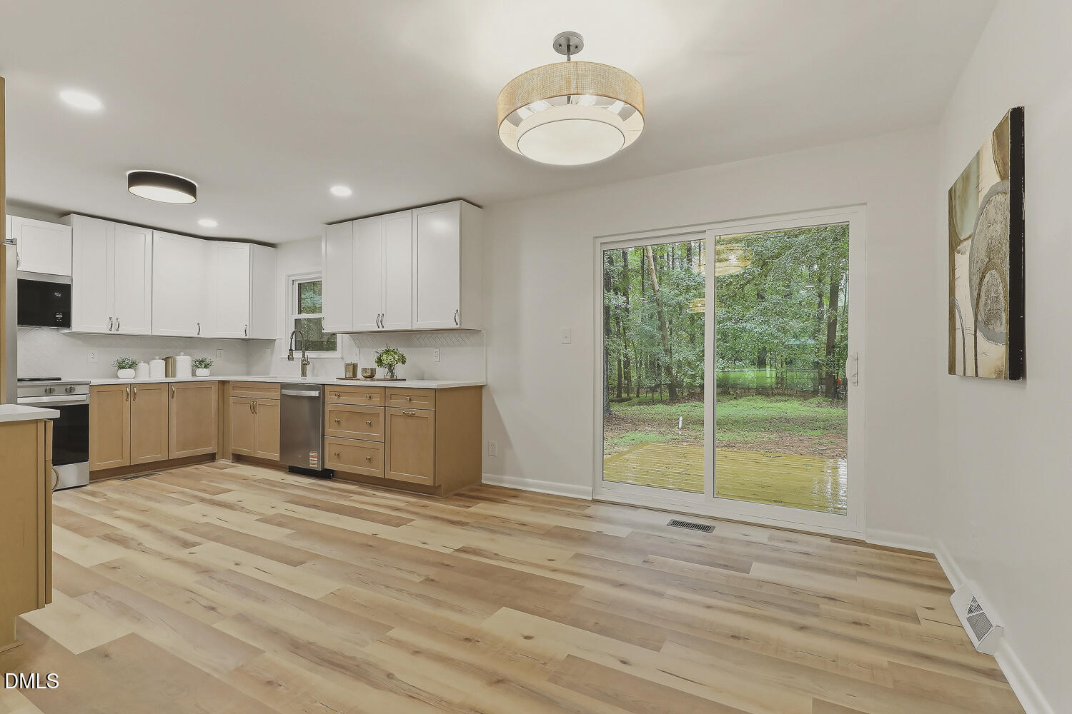 300 Simpson Street Property Photo 13