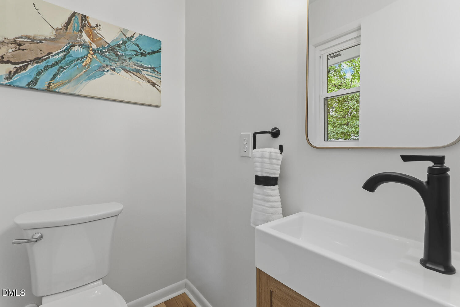 300 Simpson Street Property Photo 17