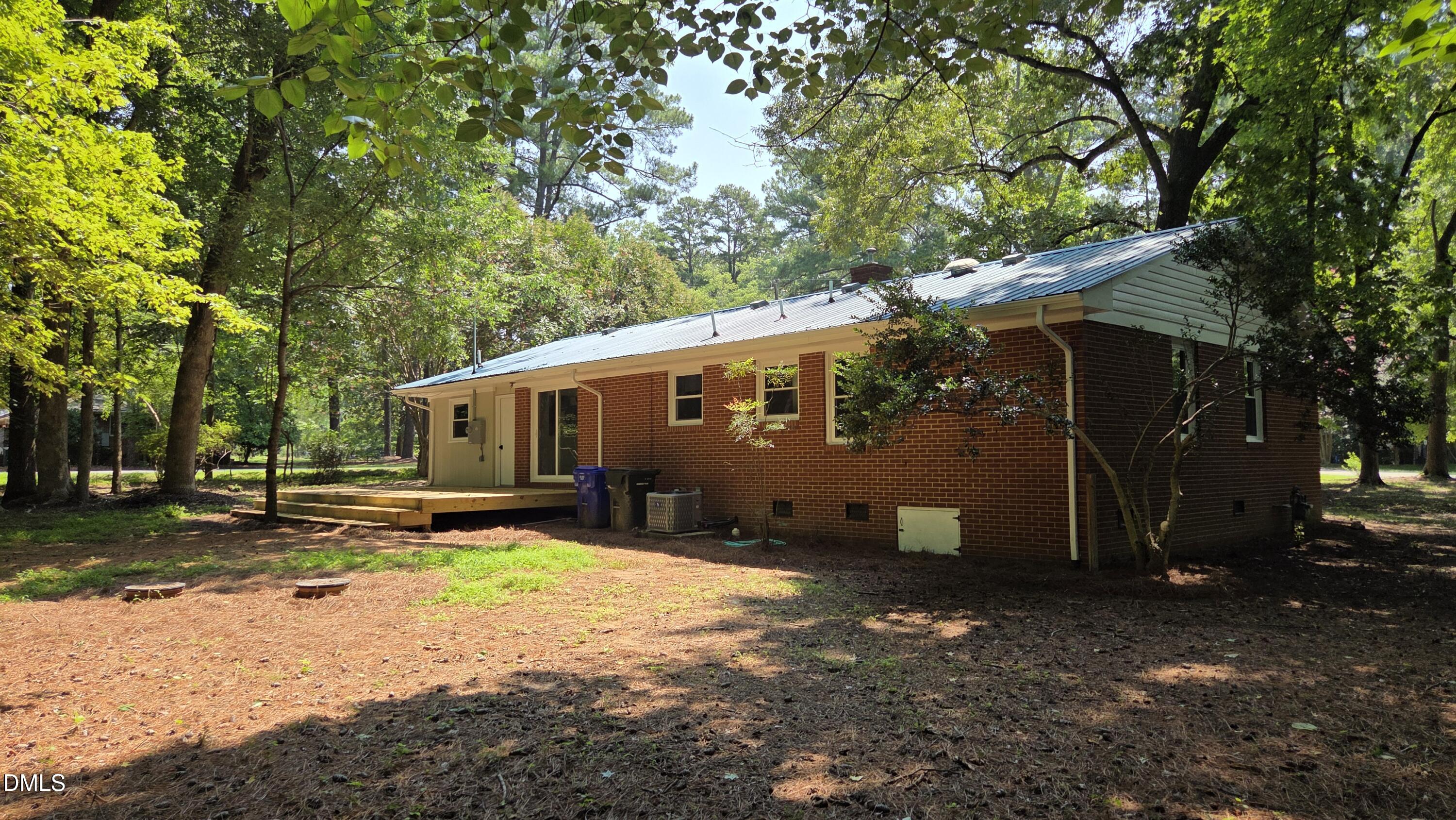 300 Simpson Street Property Photo 24