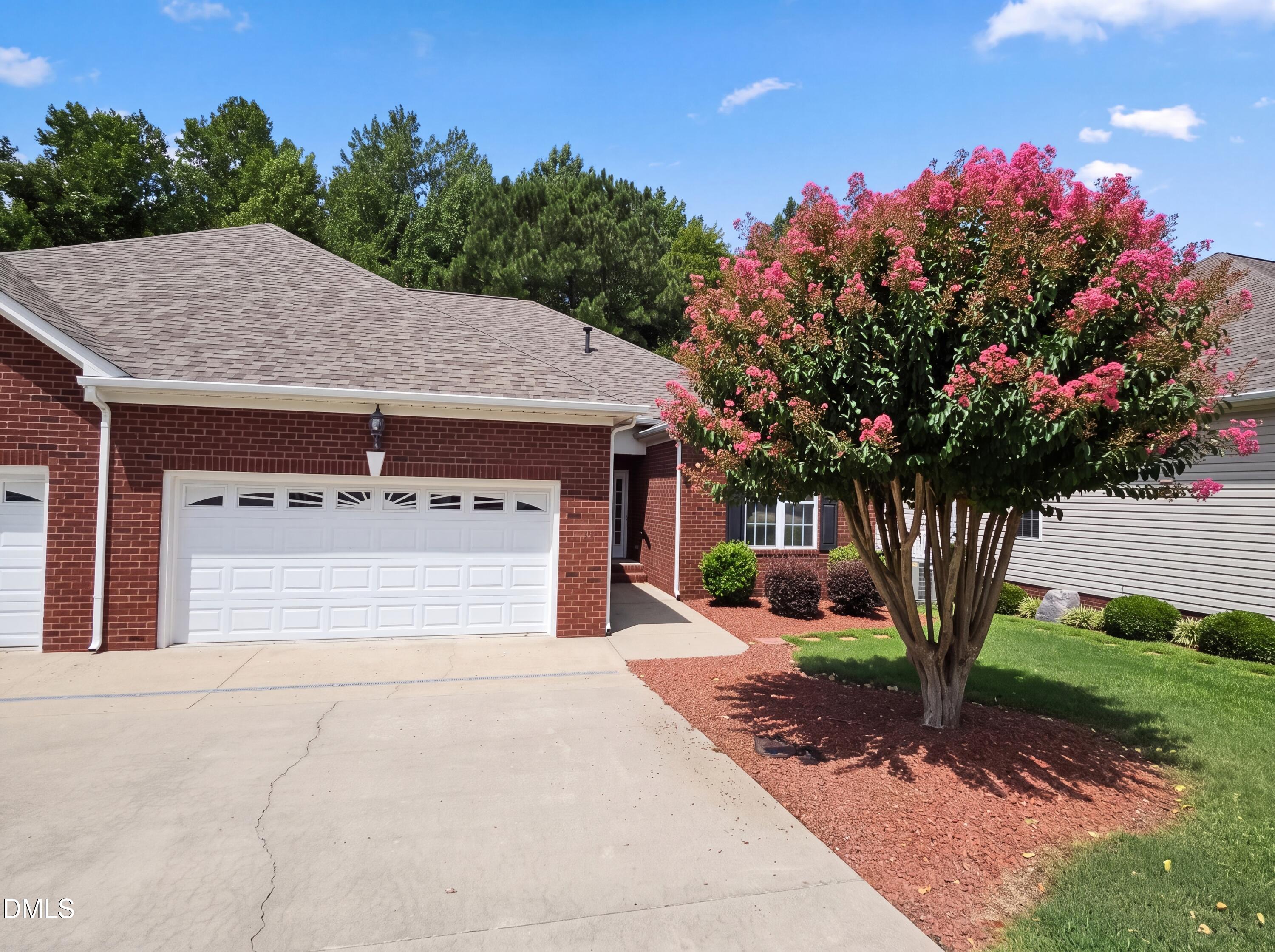 302 Commonsgate Drive Property Photo 1