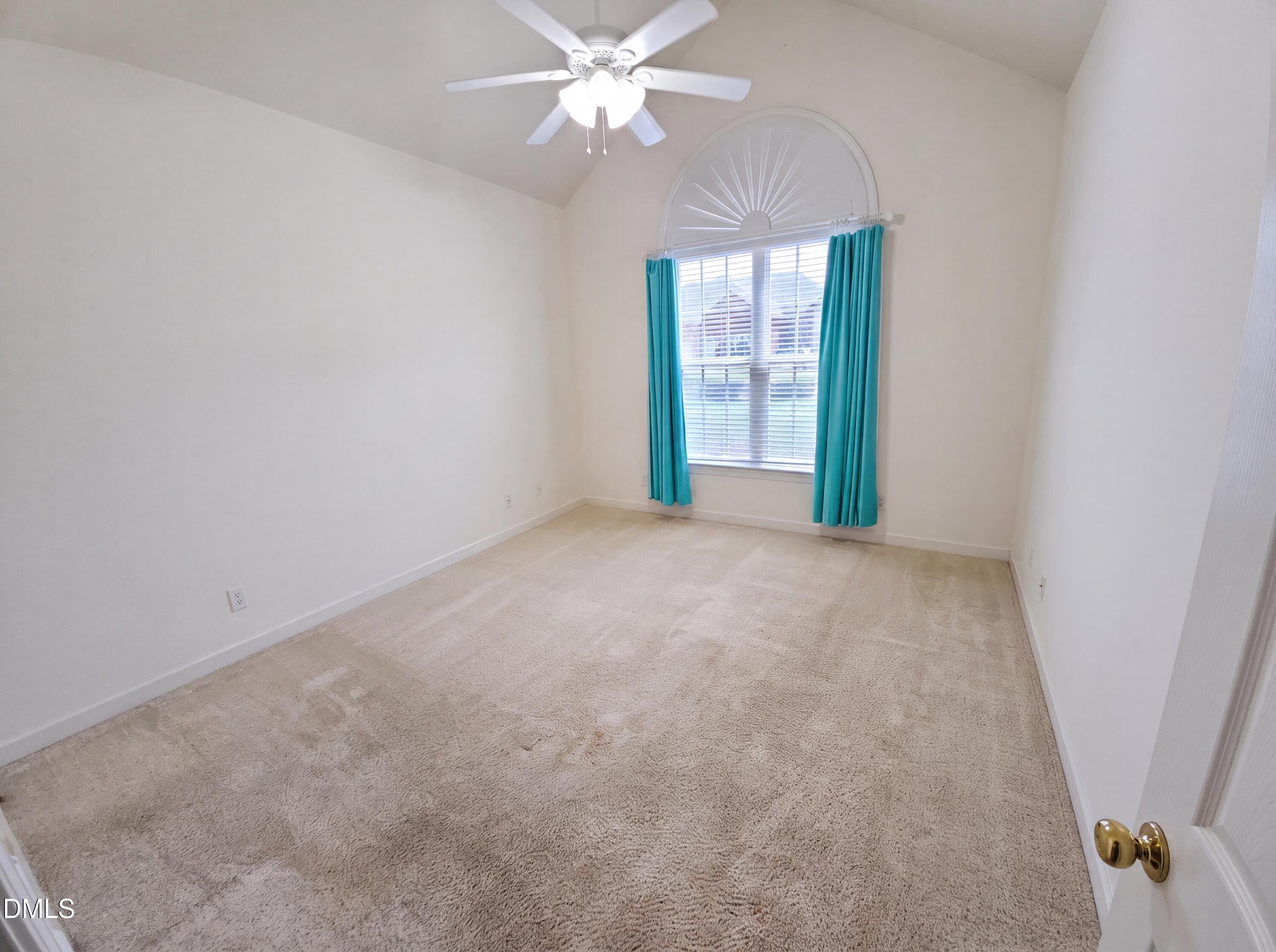 302 Commonsgate Drive Property Photo 18