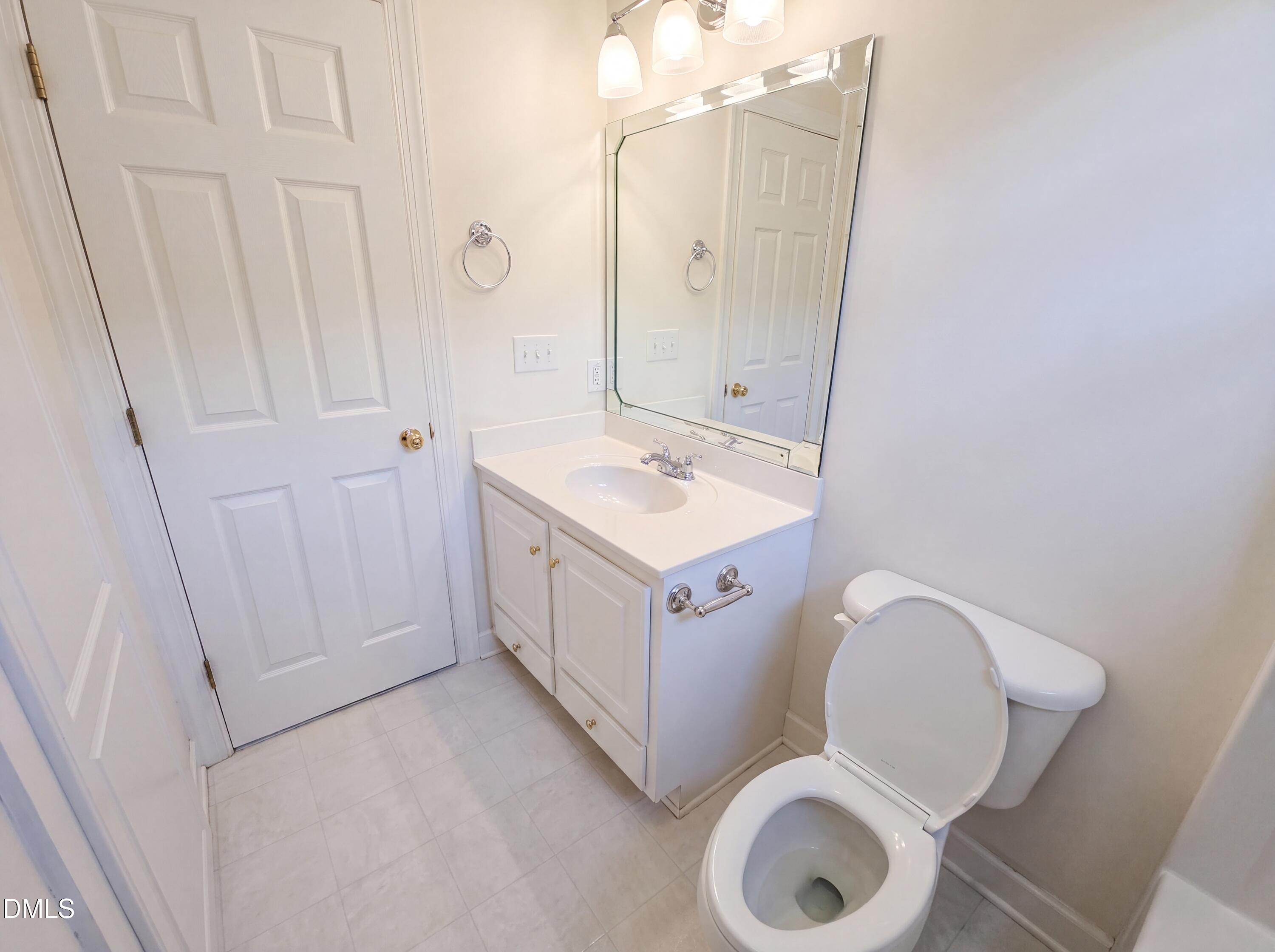 302 Commonsgate Drive Property Photo 20