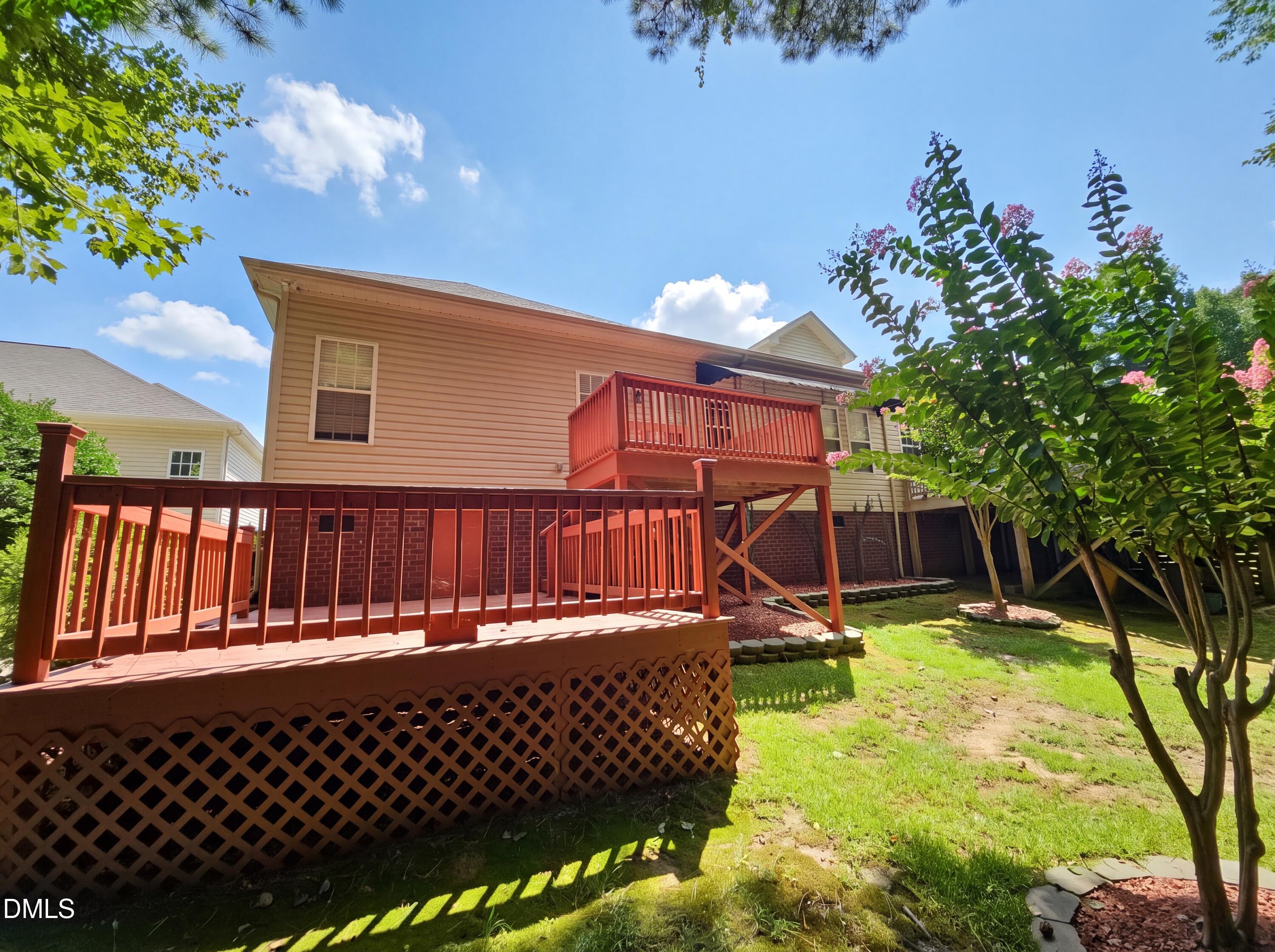 302 Commonsgate Drive Property Photo 25