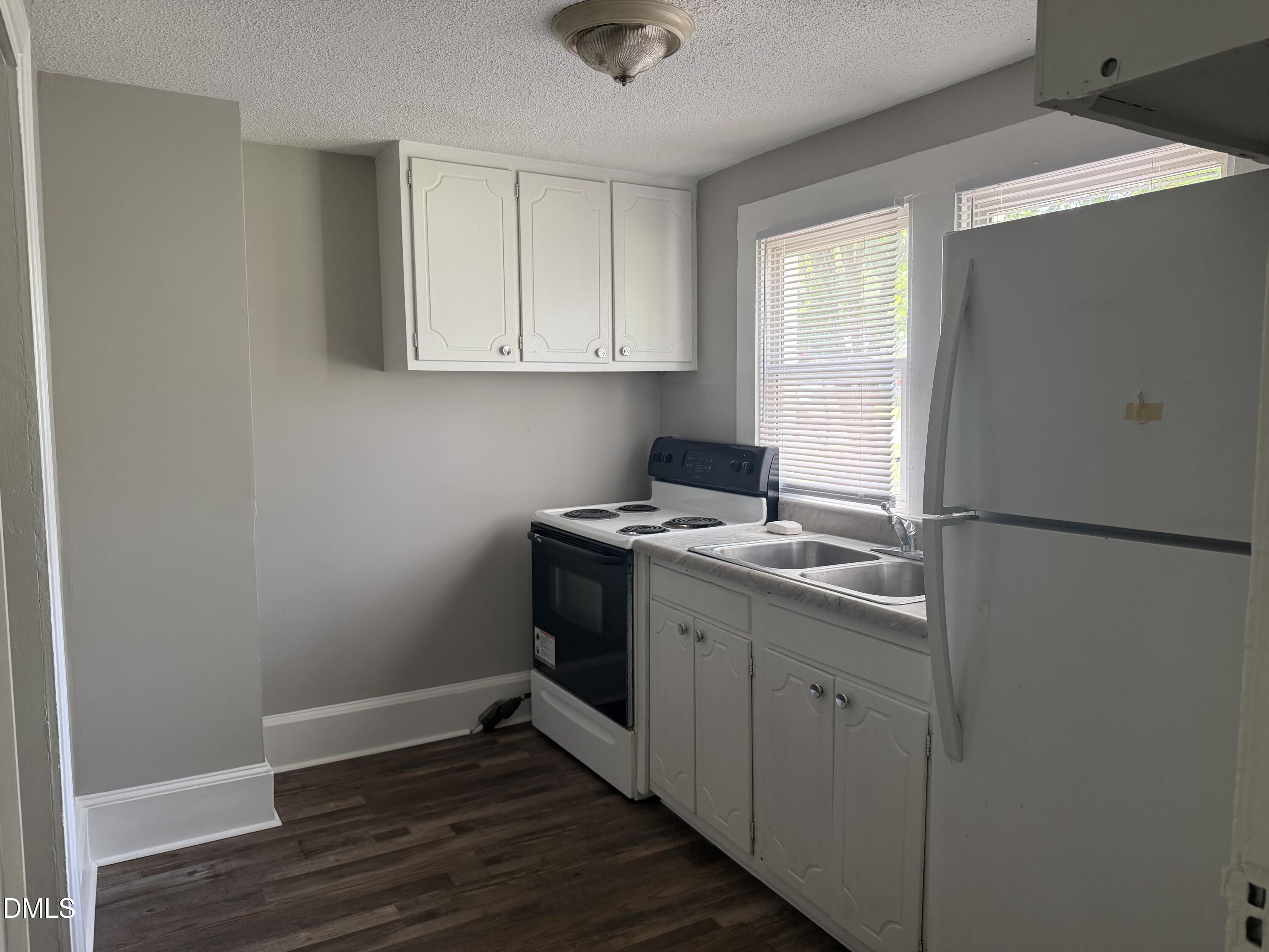 511 E Woodall Street Property Photo 7