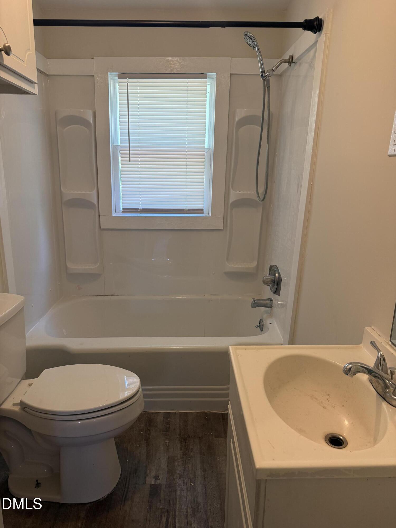 511 E Woodall Street Property Photo 8