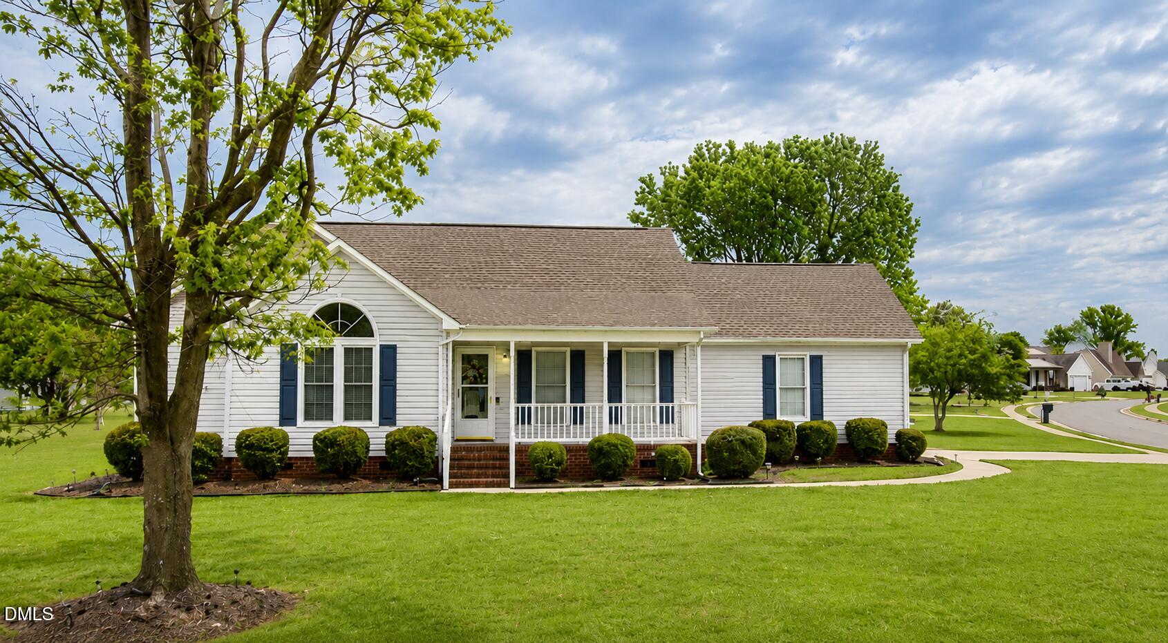 200 Woodcroft Drive Property Photo 1