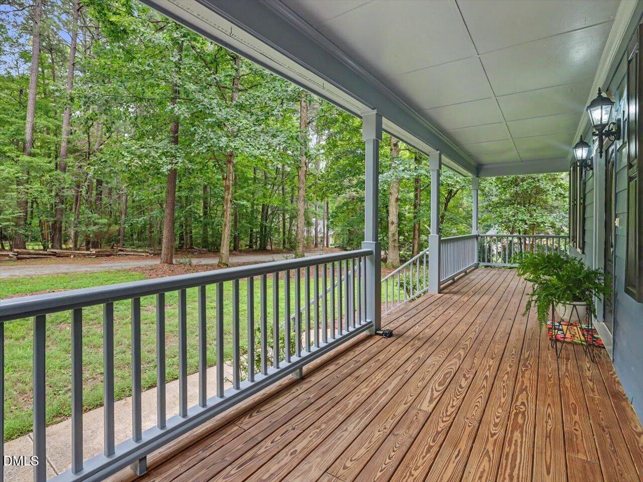 10 Sourwood Lane Property Photo 4