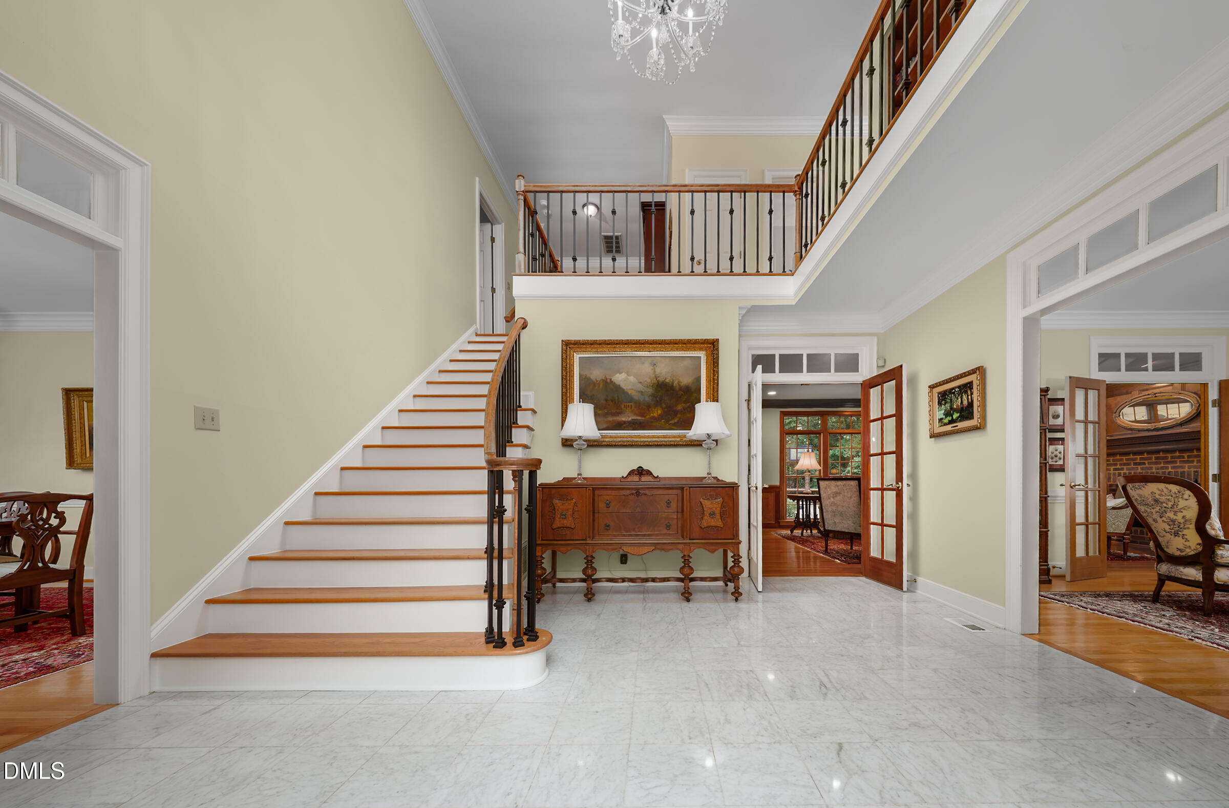 320 Lochside Drive Property Photo 34