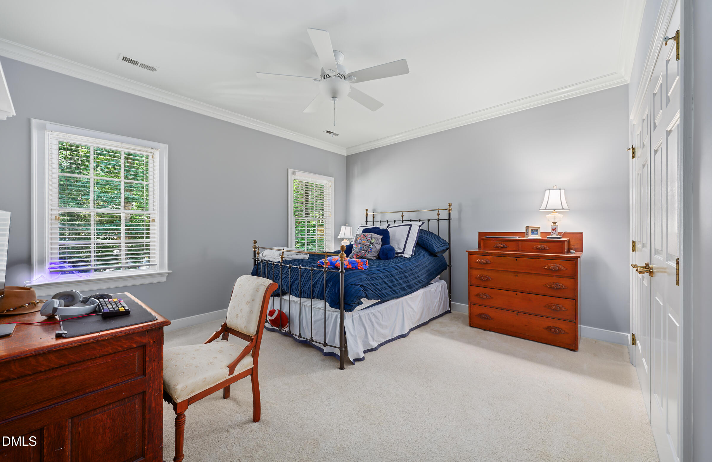 320 Lochside Drive Property Photo 43