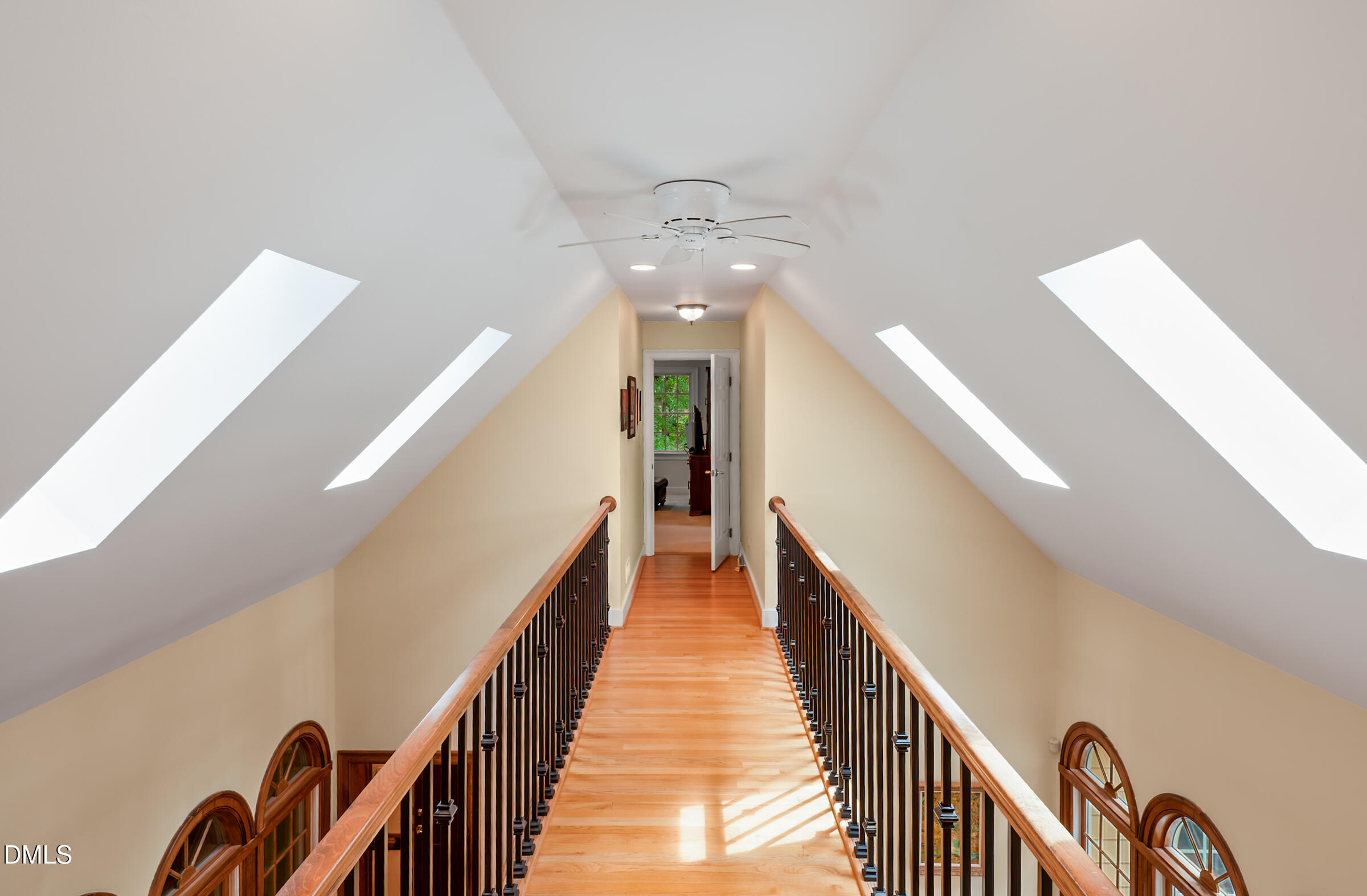 320 Lochside Drive Property Photo 46
