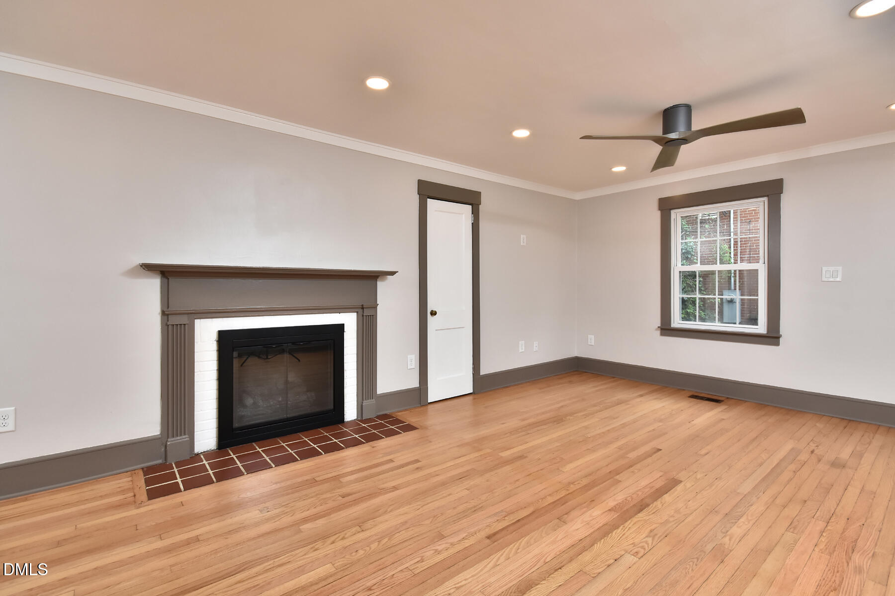 1837 Forest Road Property Photo 8