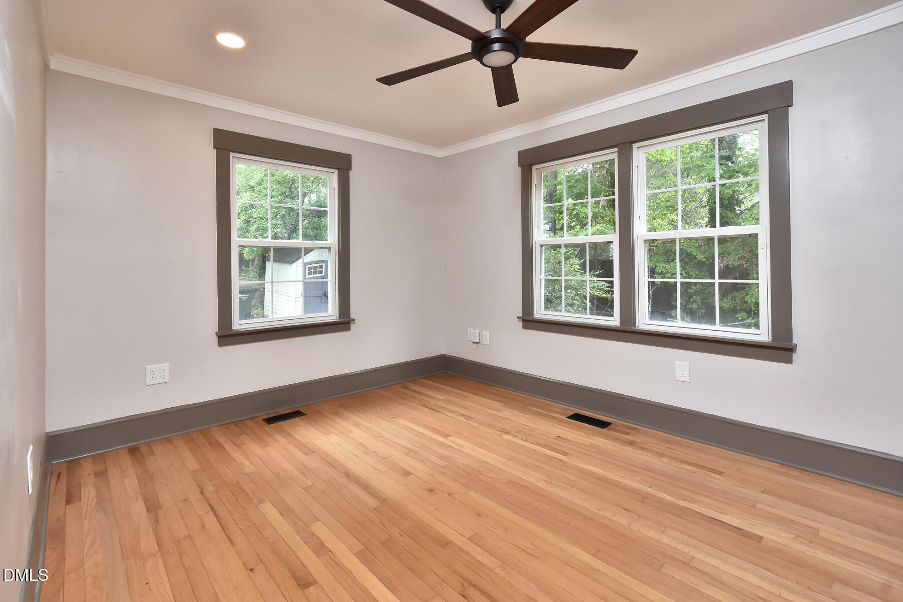 1837 Forest Road Property Photo 18