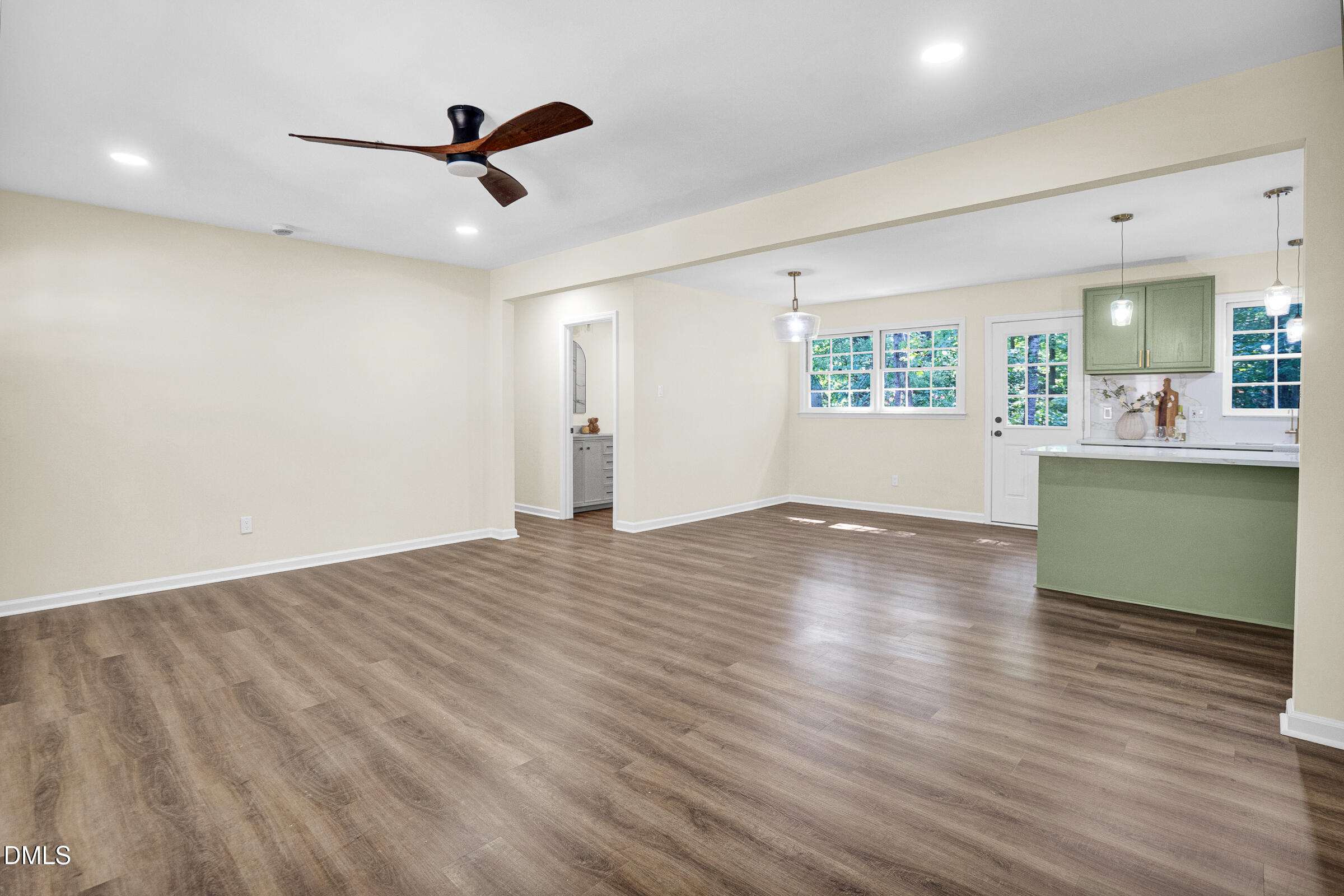 4118 Casa Street Property Photo 6