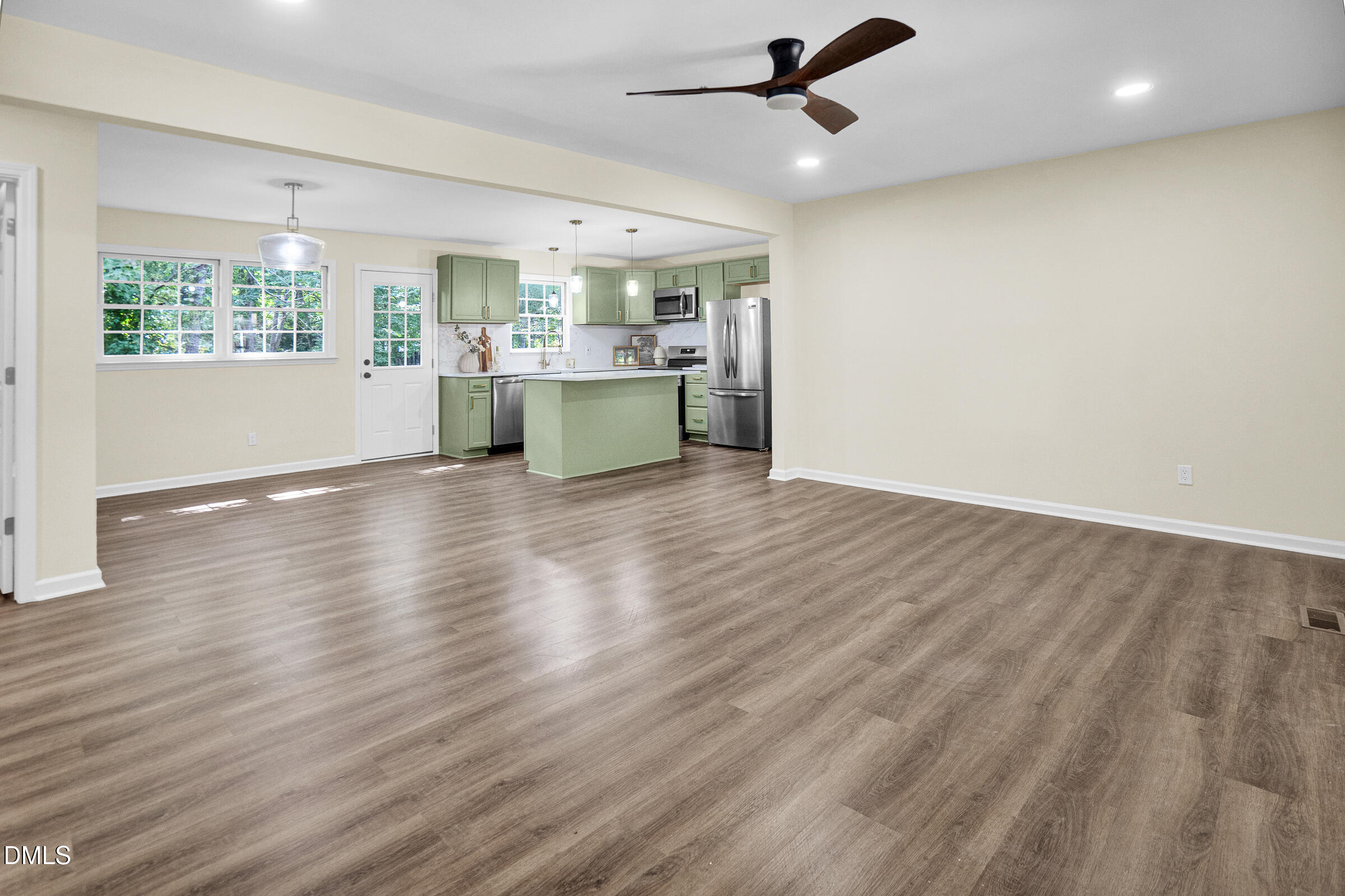 4118 Casa Street Property Photo 6