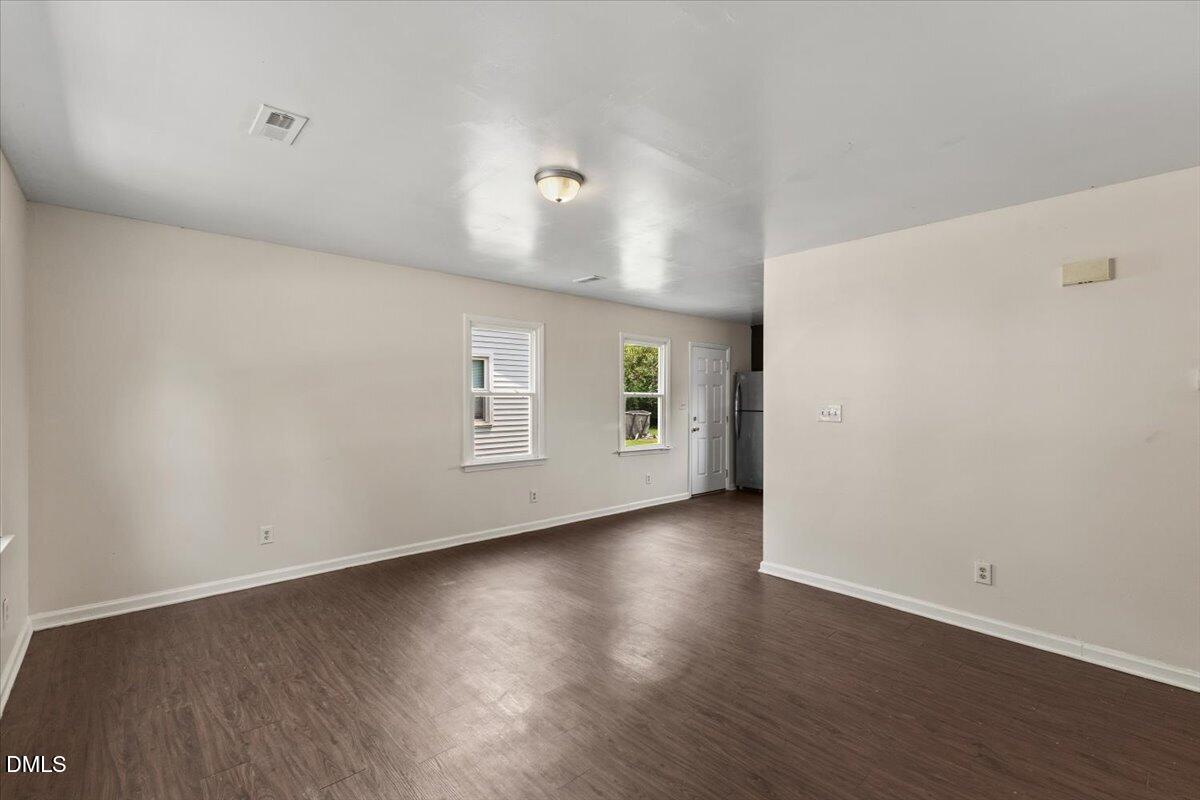 805 E Highland Avenue Property Photo 3