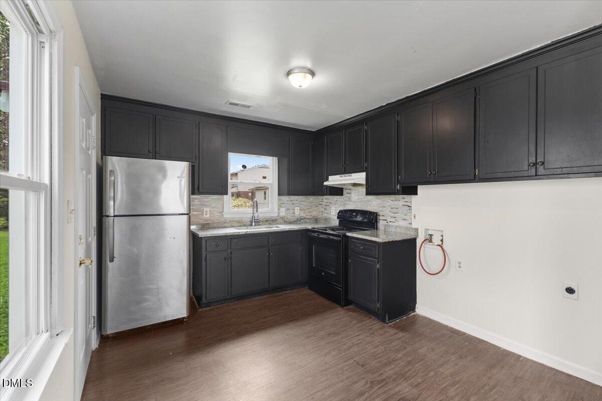 805 E Highland Avenue Property Photo 7