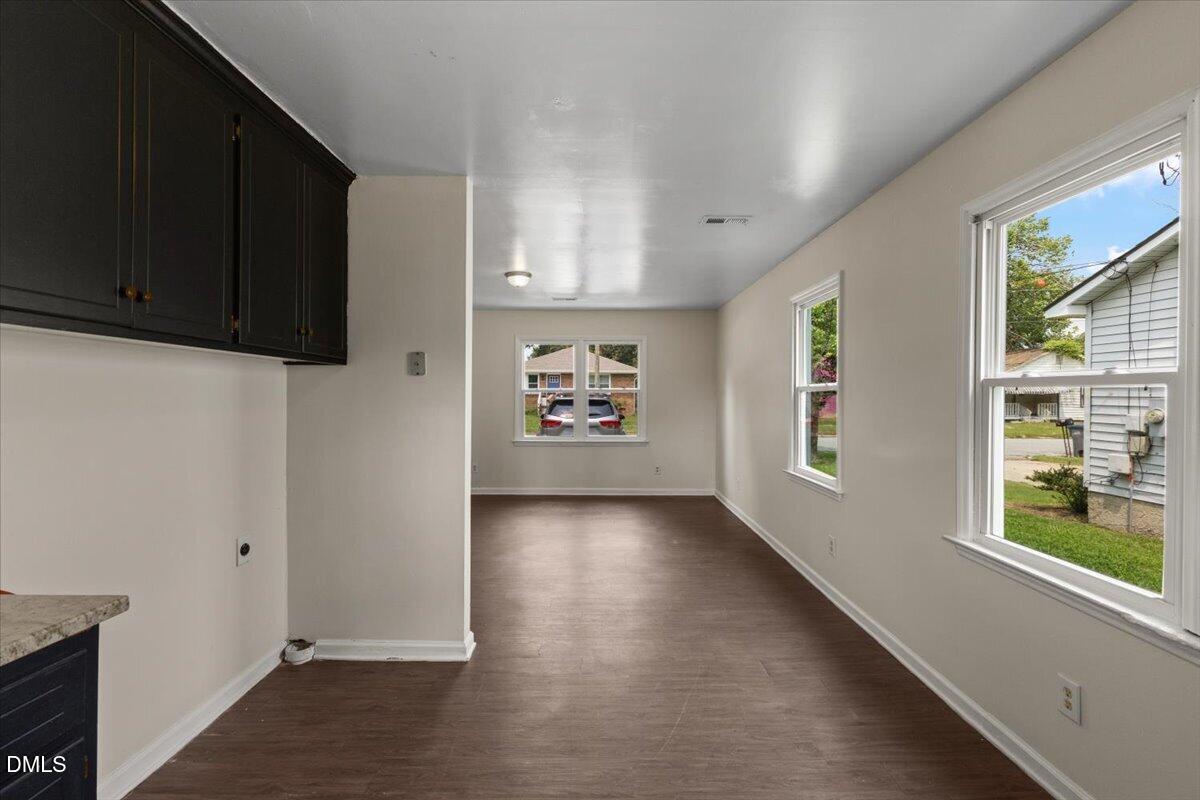 805 E Highland Avenue Property Photo 9