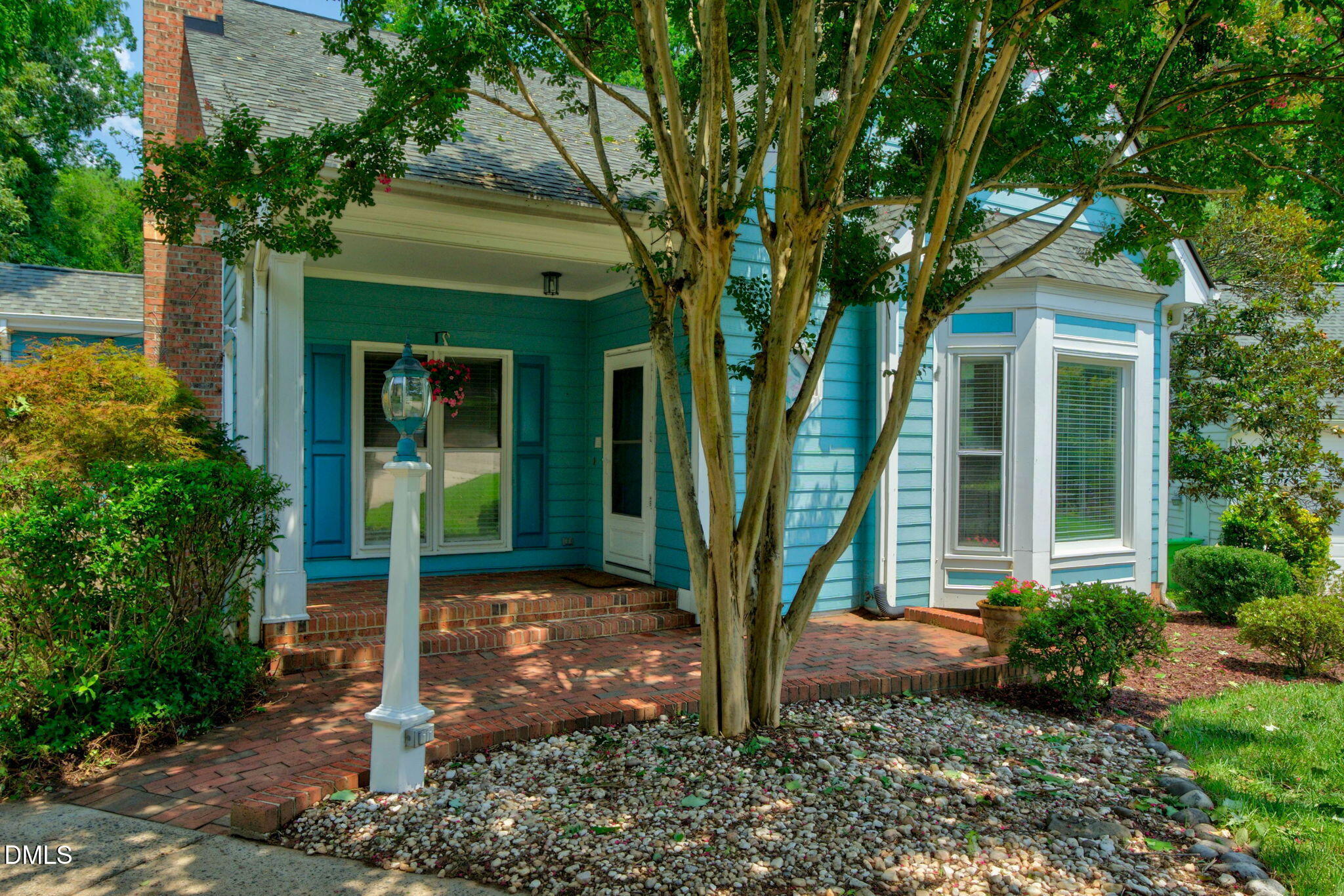 8121 Bluffridge Drive Property Photo 4