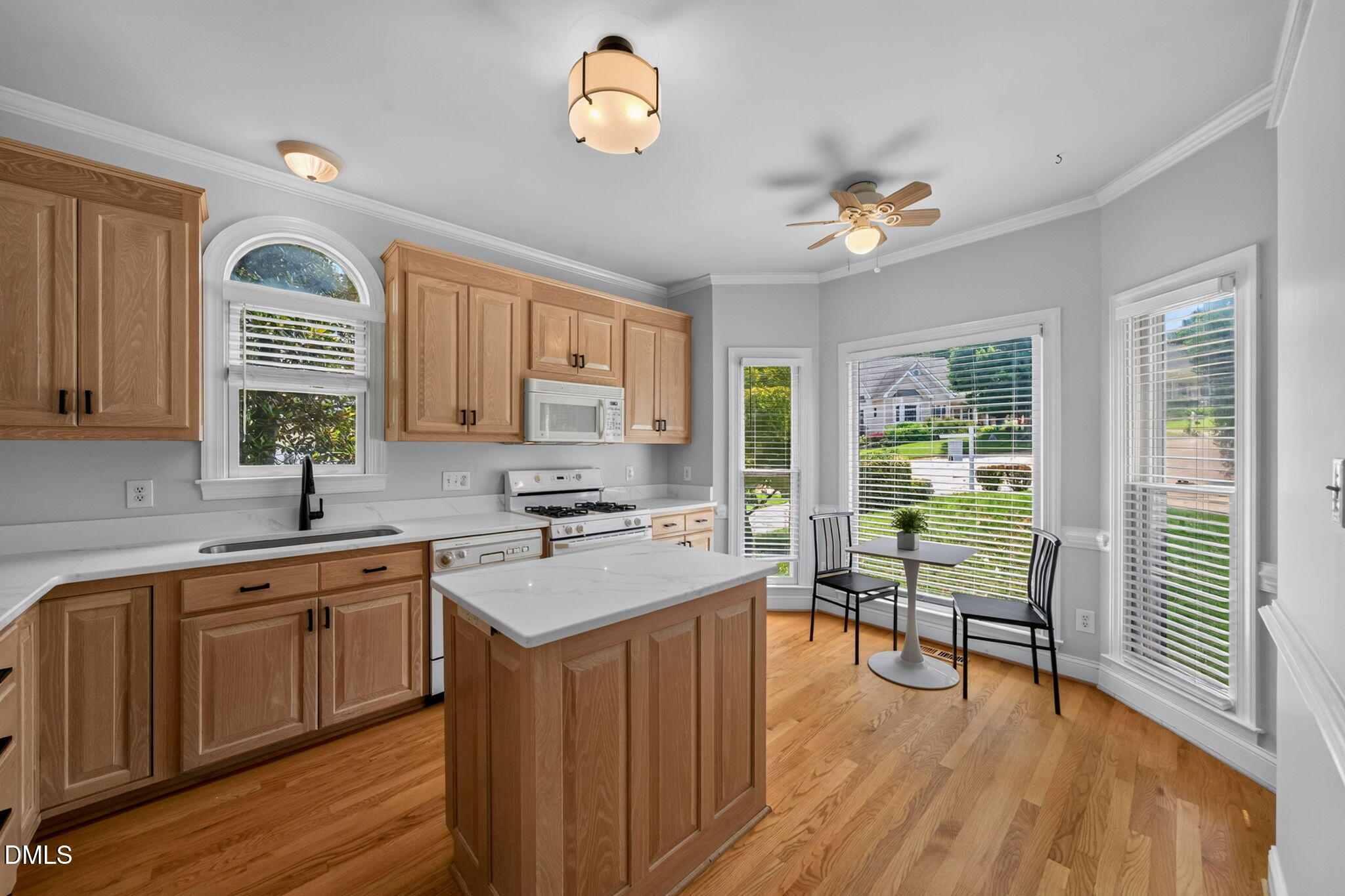 8121 Bluffridge Drive Property Photo 15