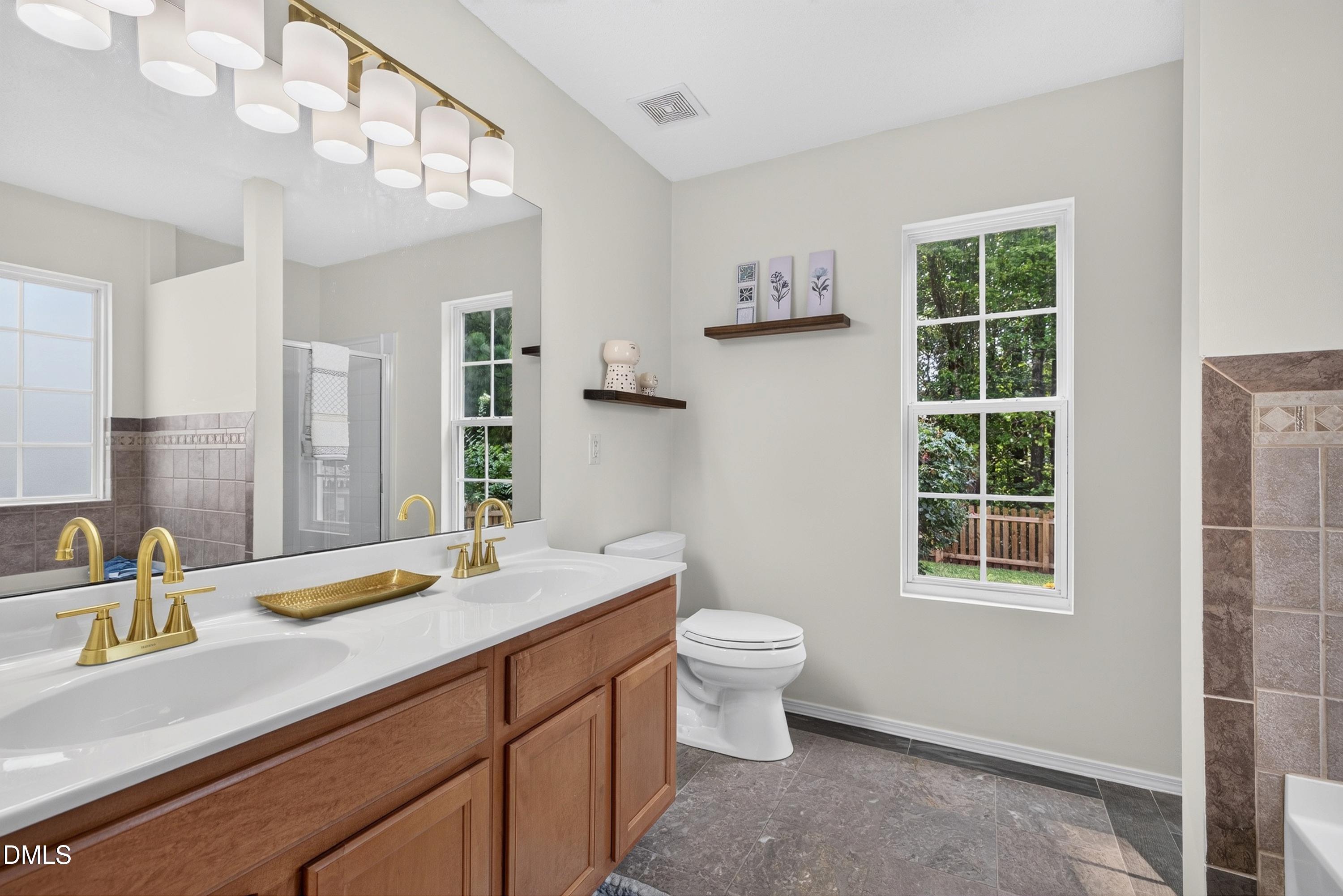 2811 Skybrook Lane Property Photo 32