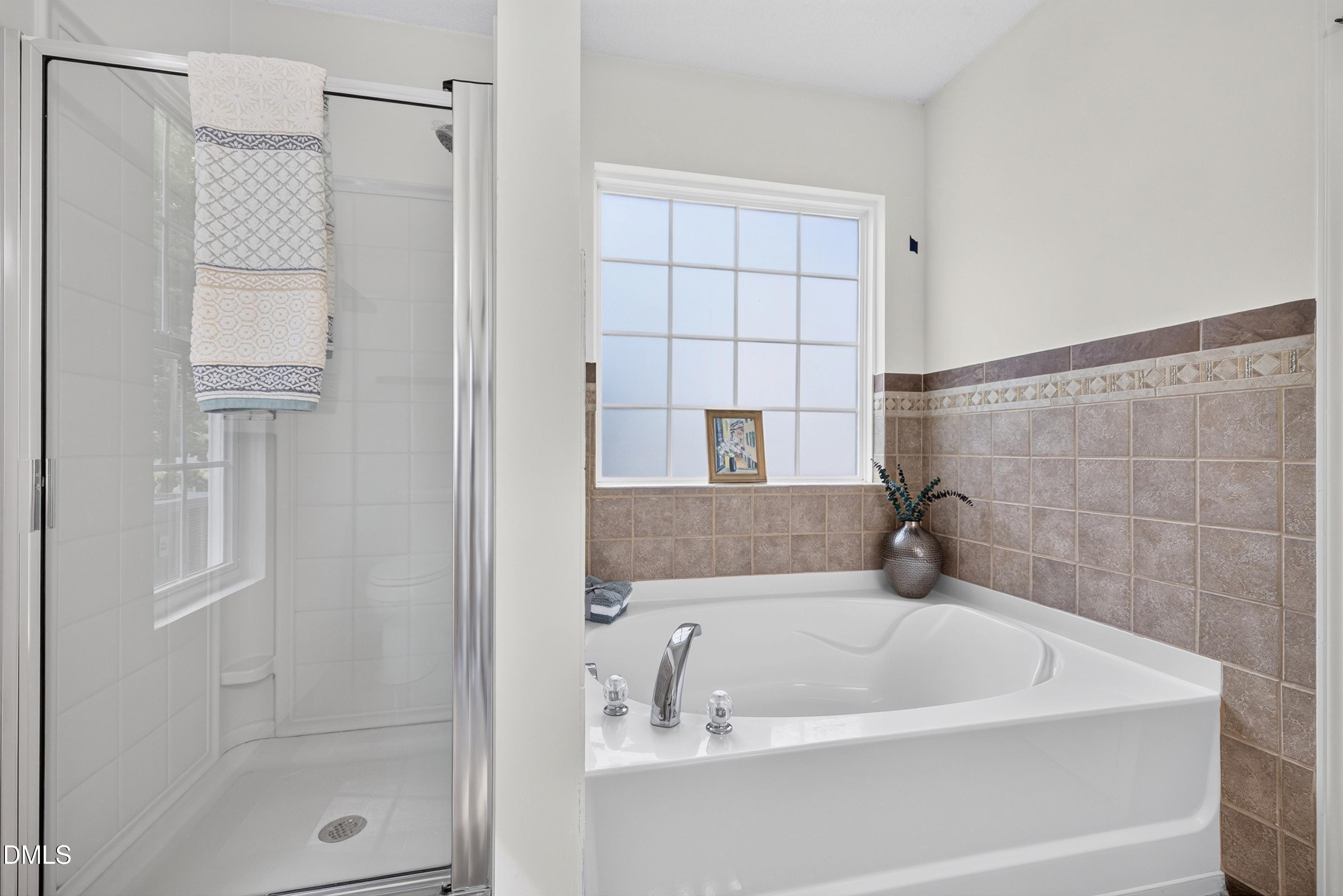 2811 Skybrook Lane Property Photo 34