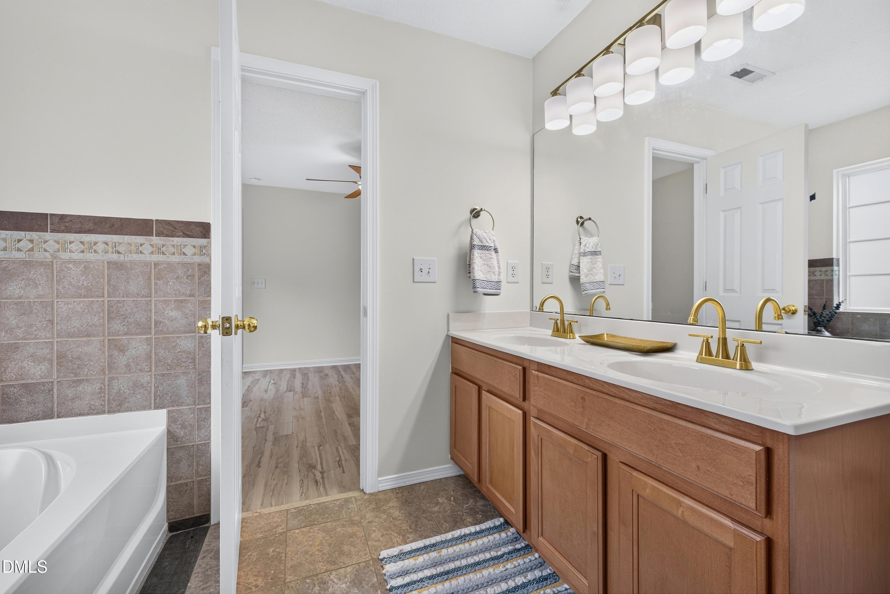 2811 Skybrook Lane Property Photo 35