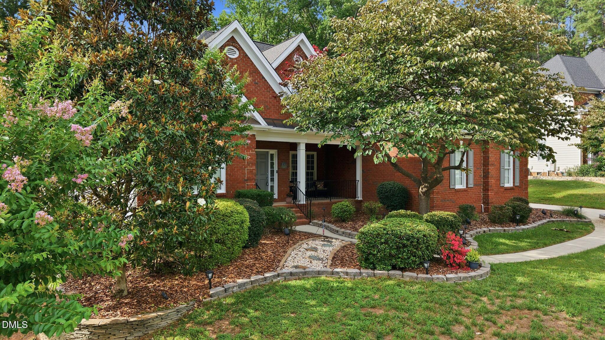 206 Yale Lane Property Photo 1