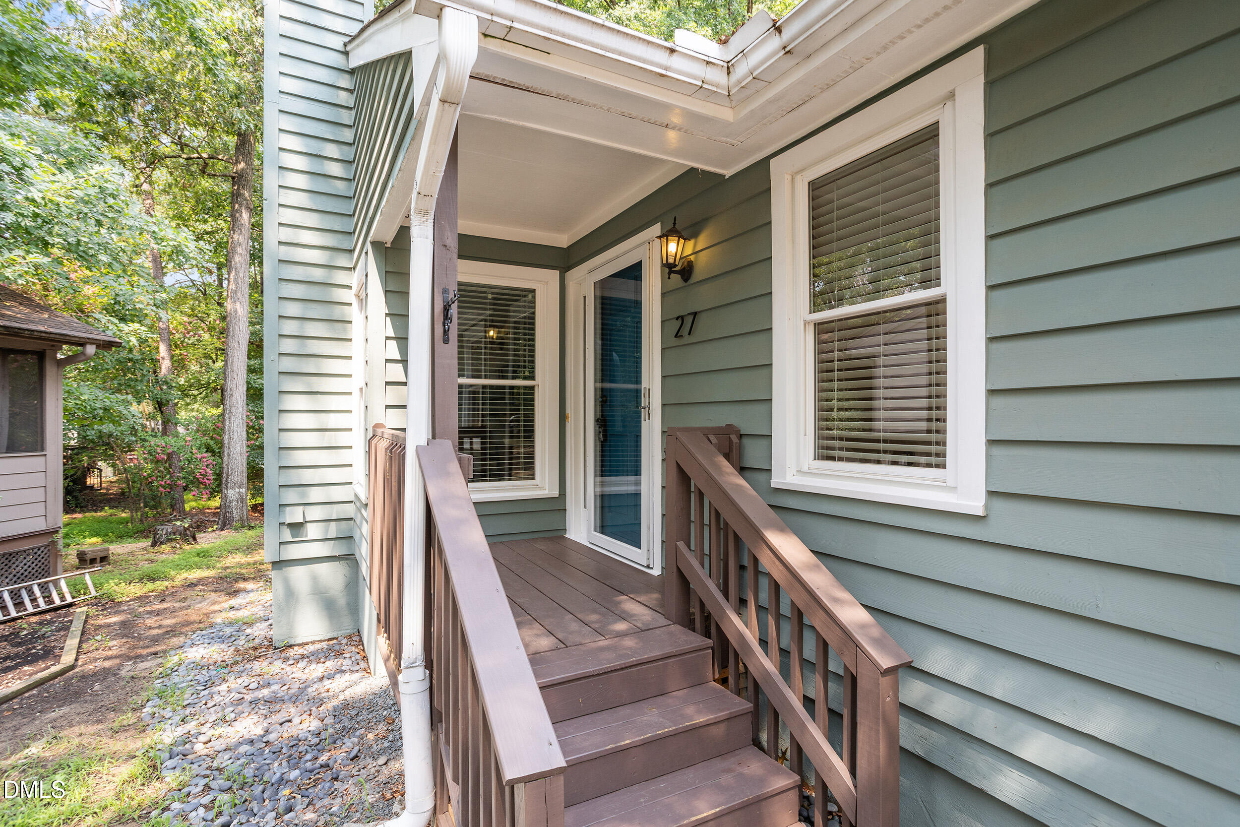 27 Clover Drive Property Photo 2