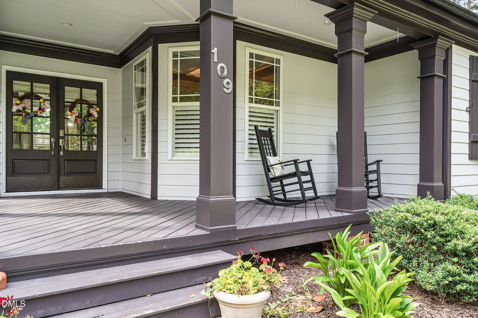 109 Kenmont Drive Property Photo 3