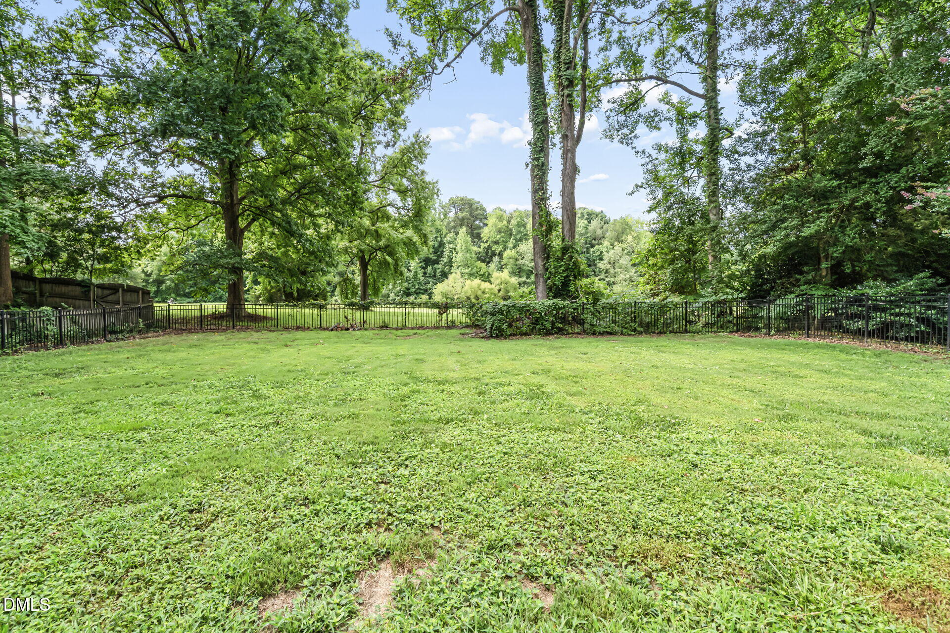 109 Kenmont Drive Property Photo 27