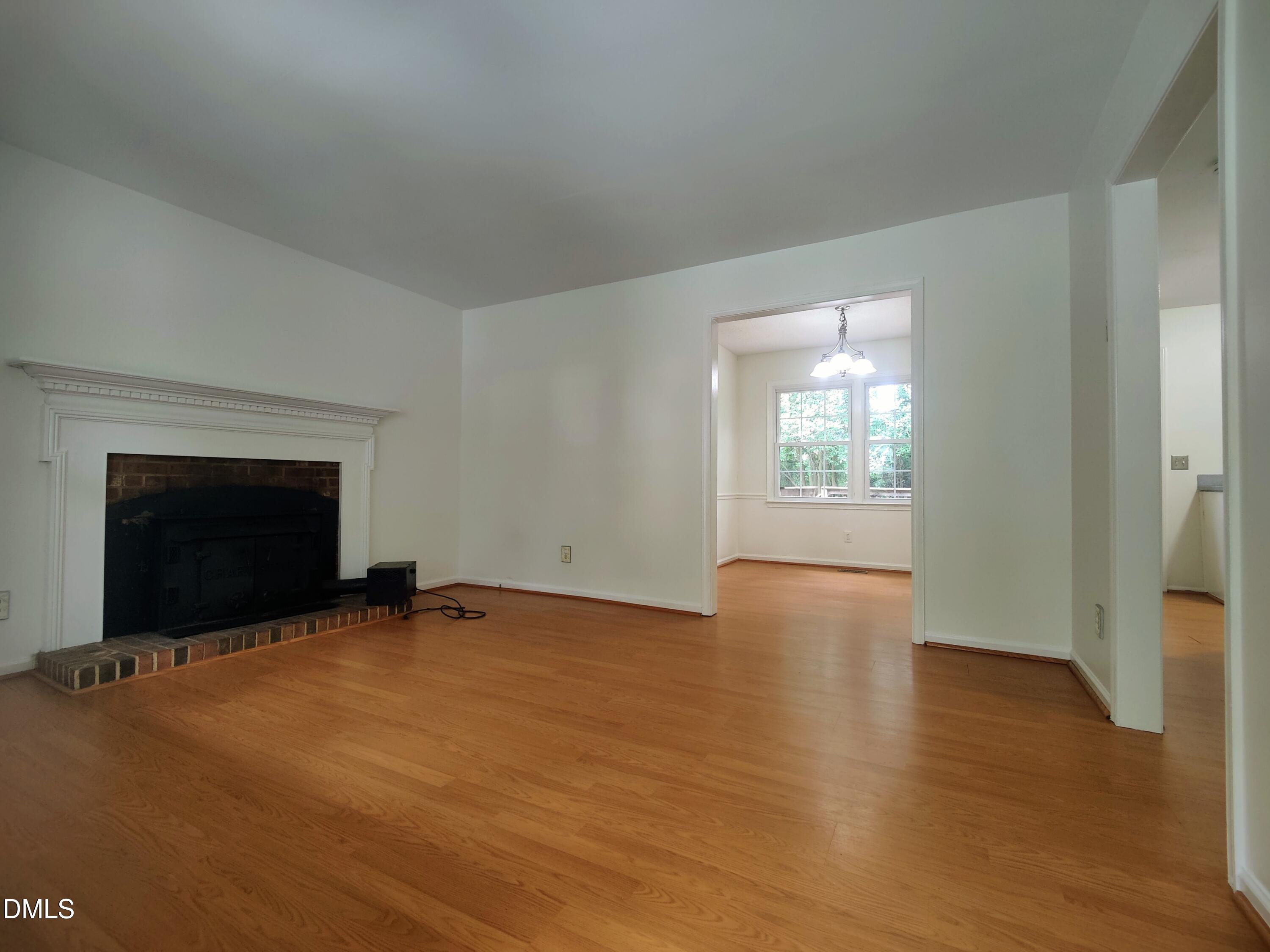 813 Plentywood Court Property Photo 6