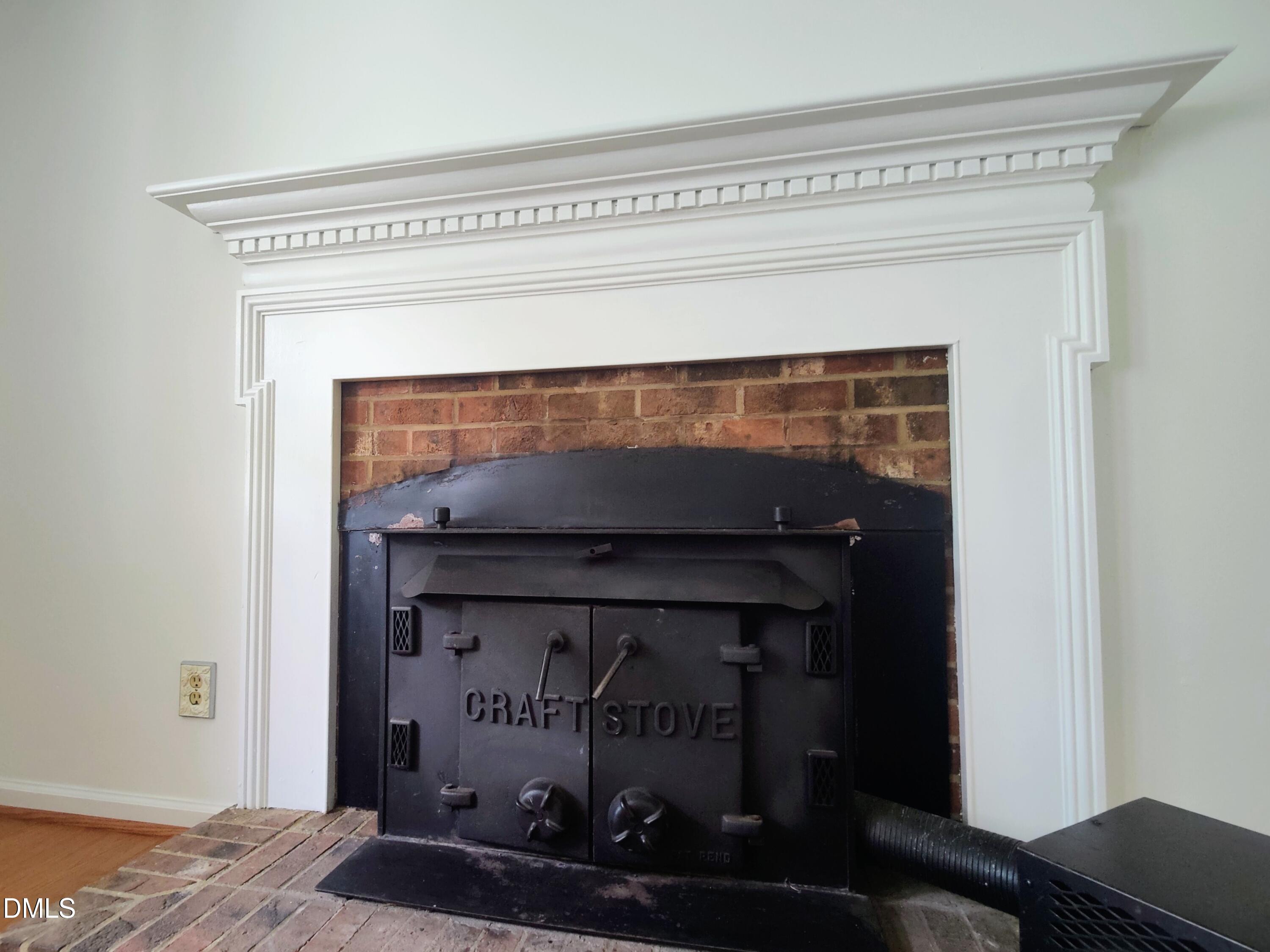 813 Plentywood Court Property Photo 7