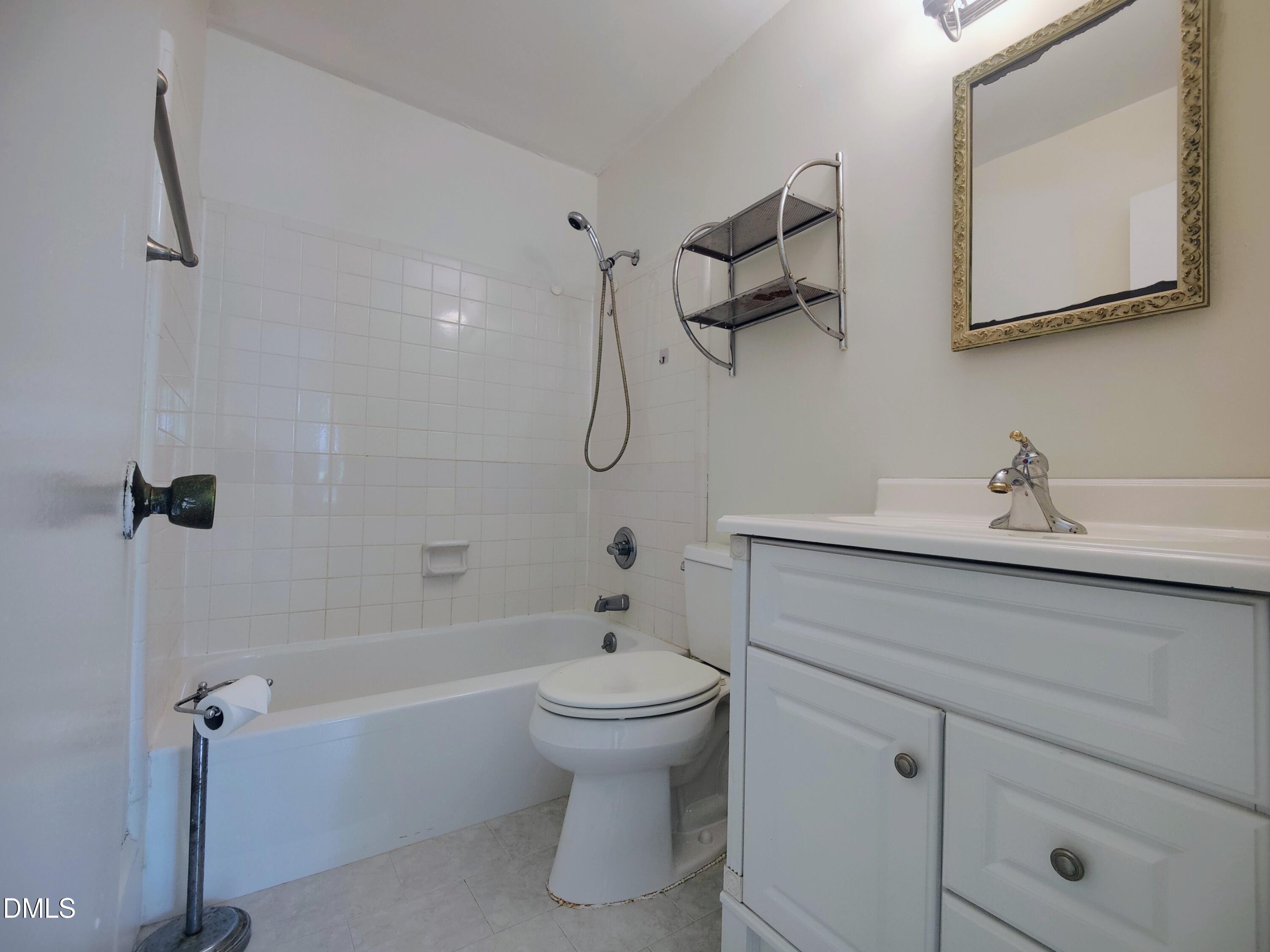 813 Plentywood Court Property Photo 16