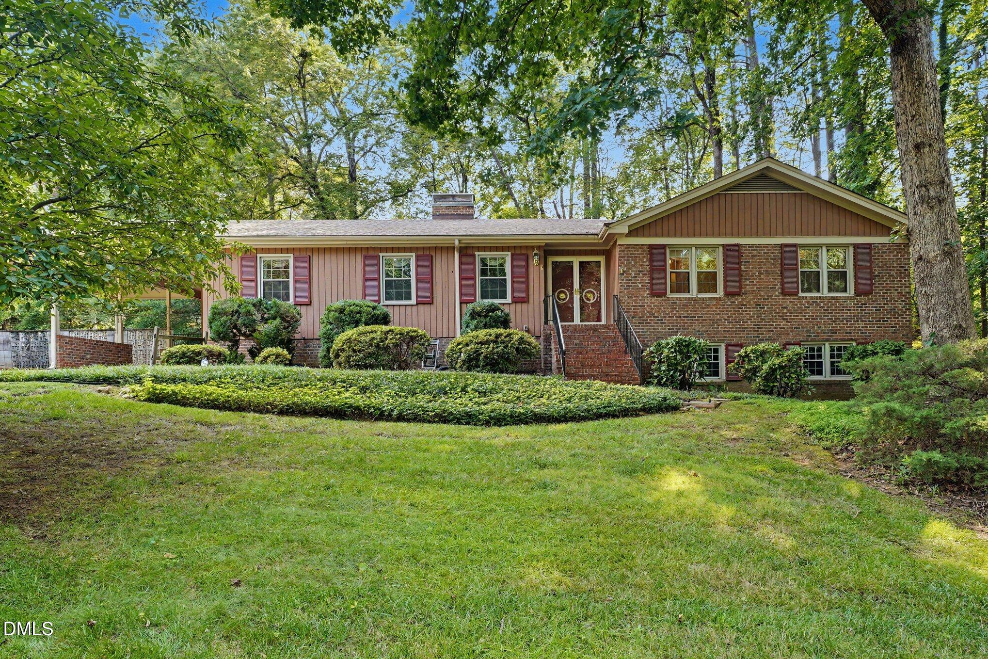 5405 Parkwood Drive Property Photo 1