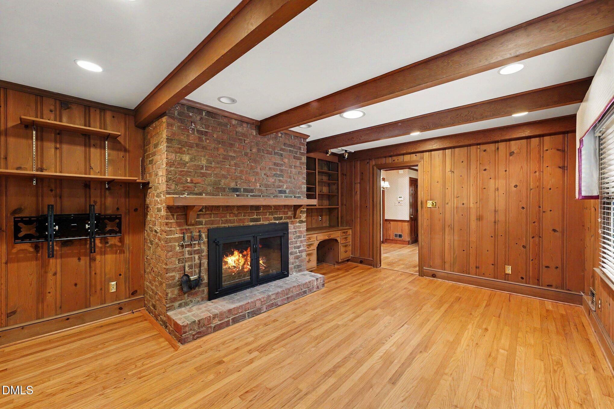 5405 Parkwood Drive Property Photo 8