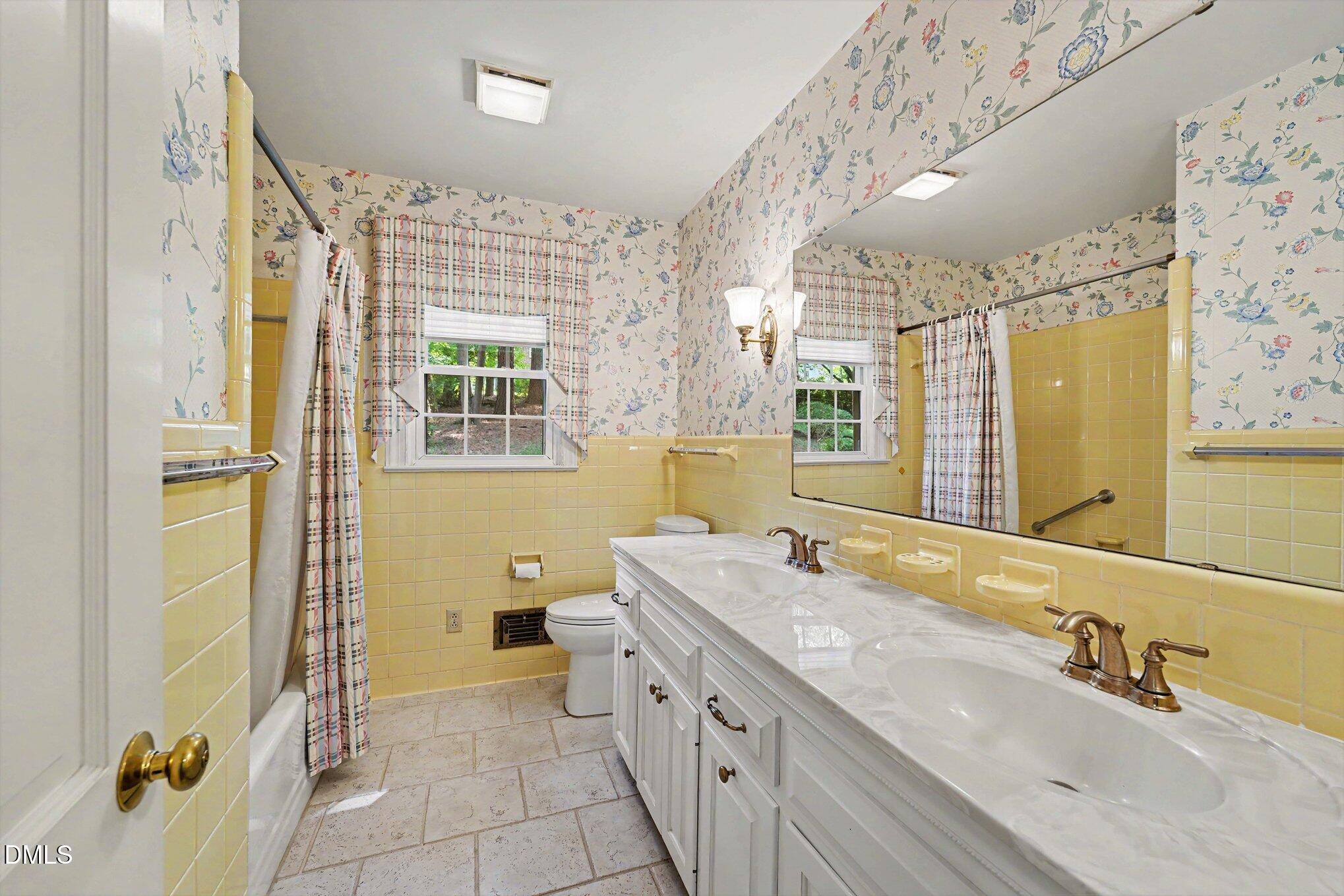 5405 Parkwood Drive Property Photo 19
