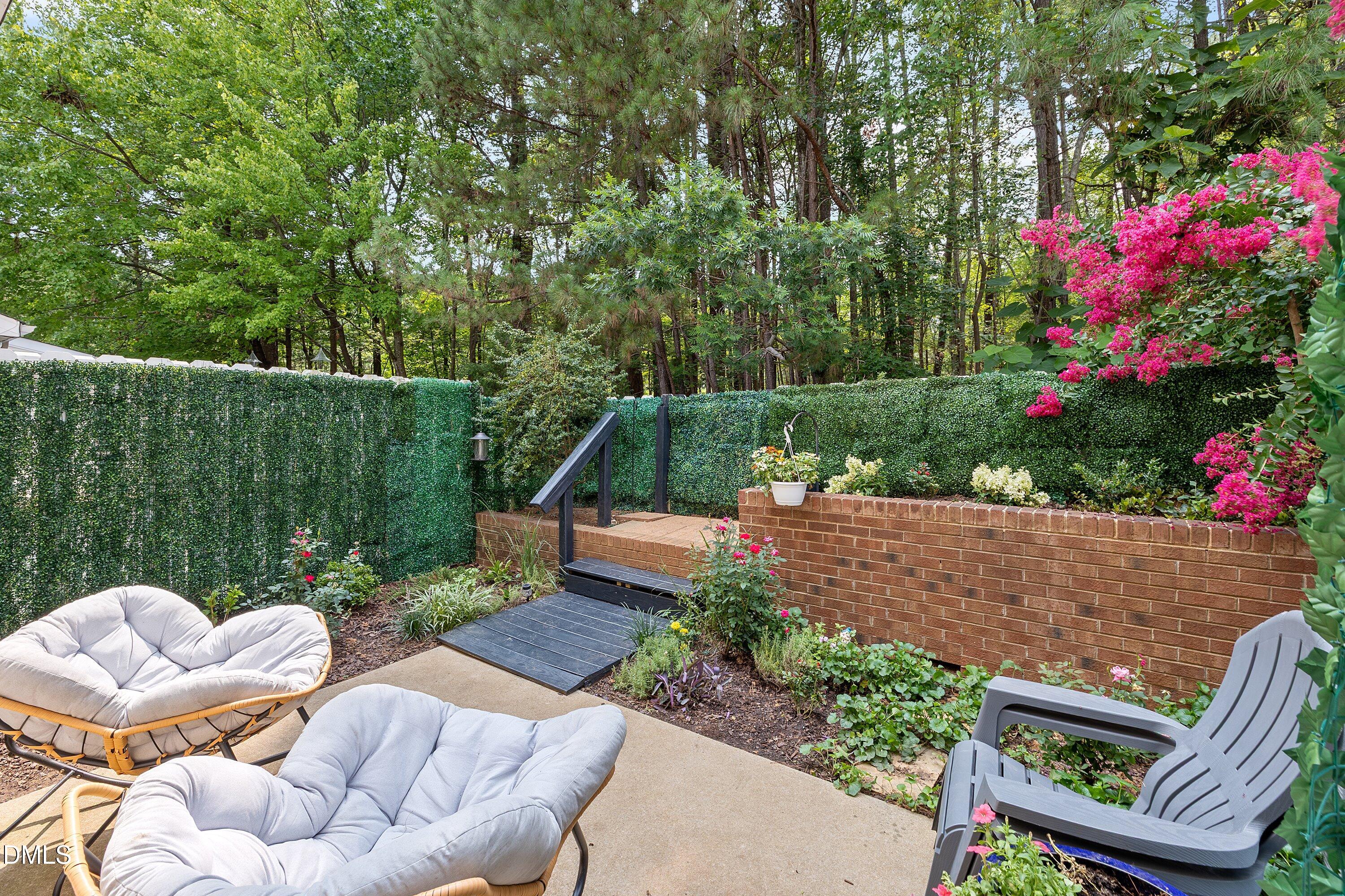 3122 Coxindale Drive Property Photo 2