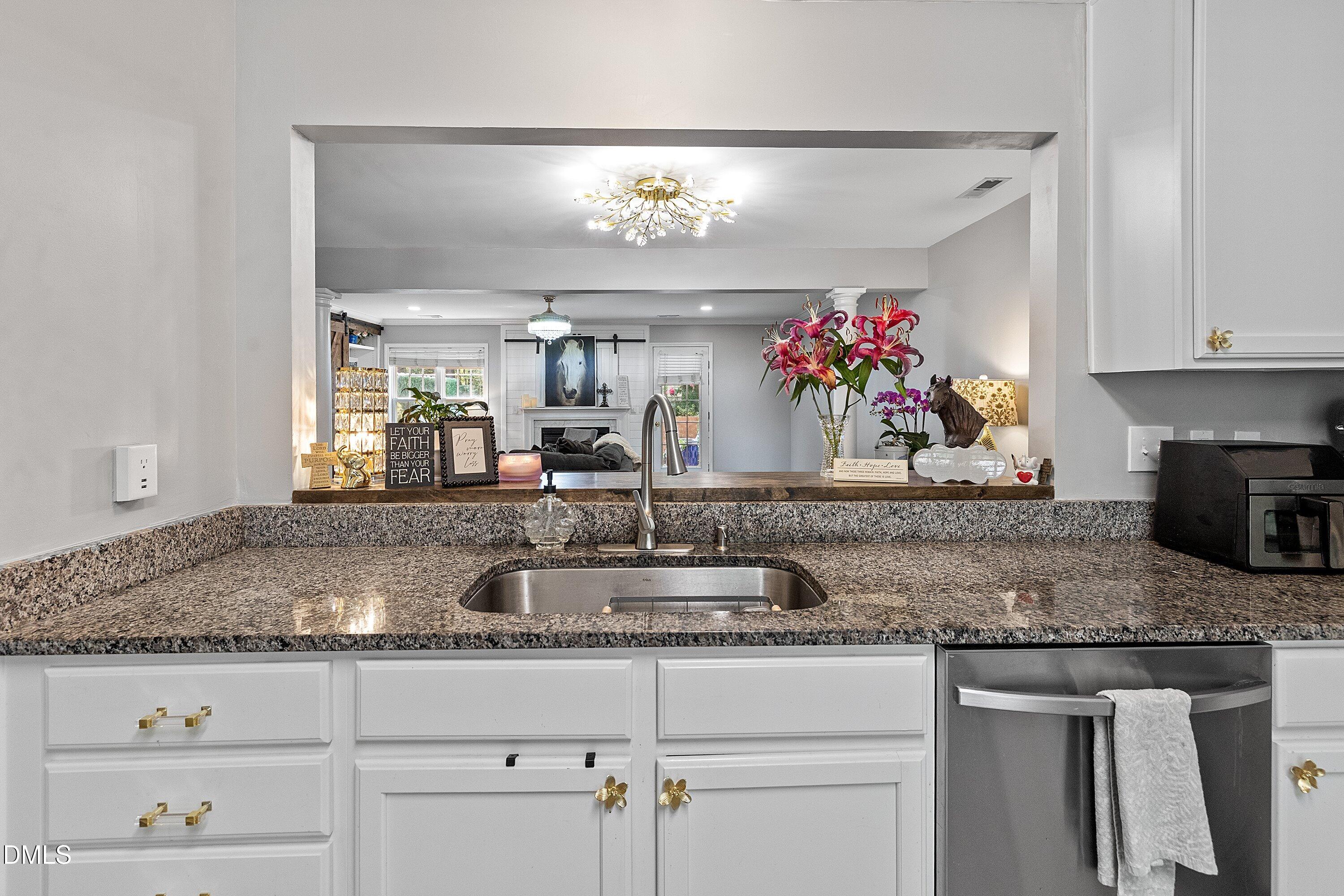 3122 Coxindale Drive Property Photo 8